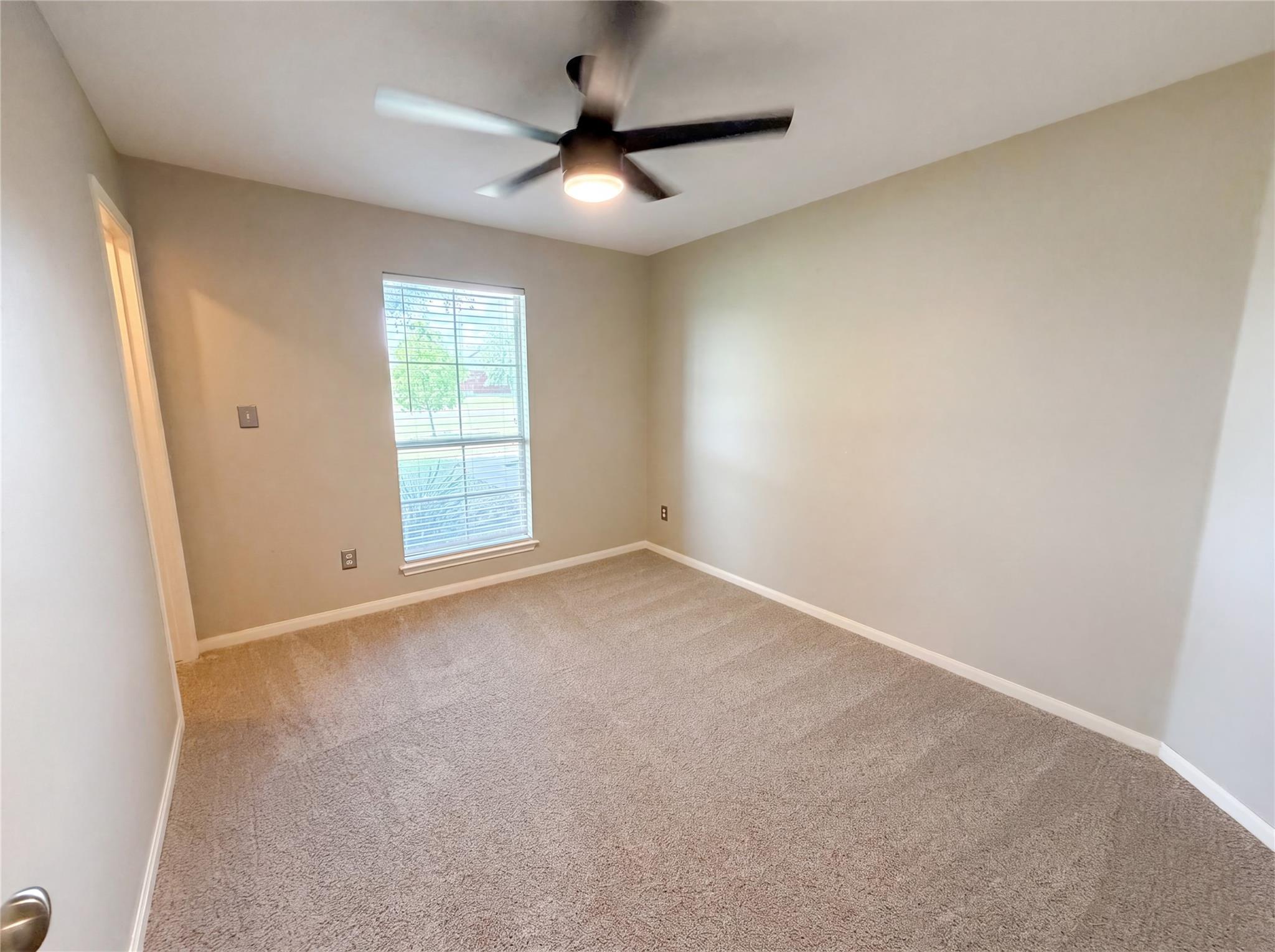 116 San Jacinto, Hutto, TX 78634