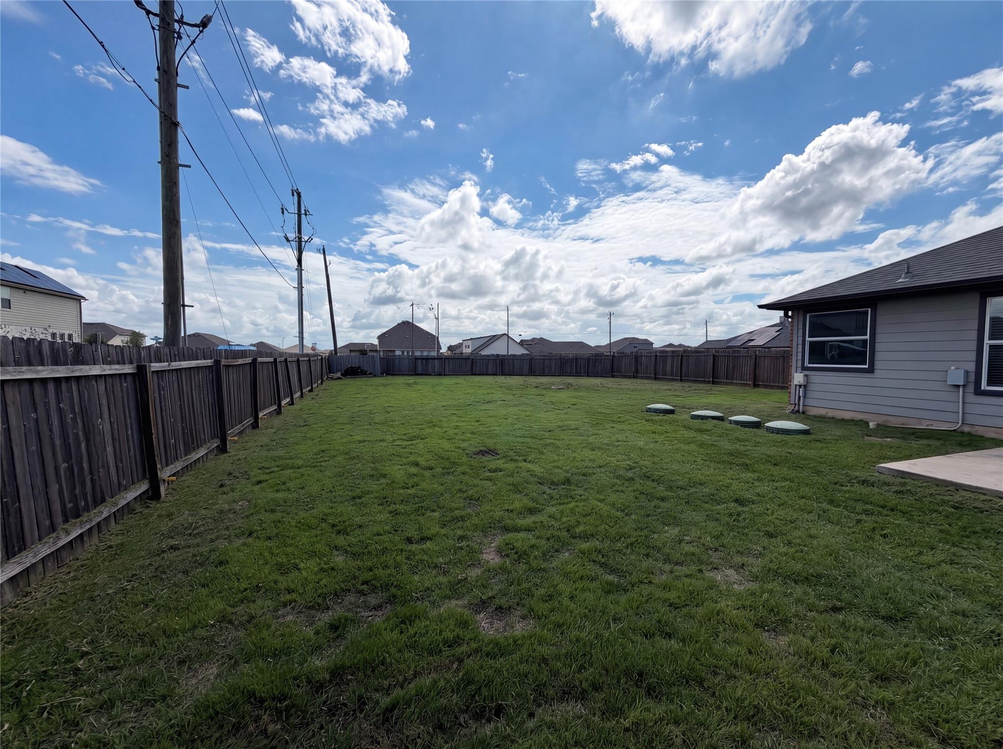 116 San Jacinto, Hutto, TX 78634