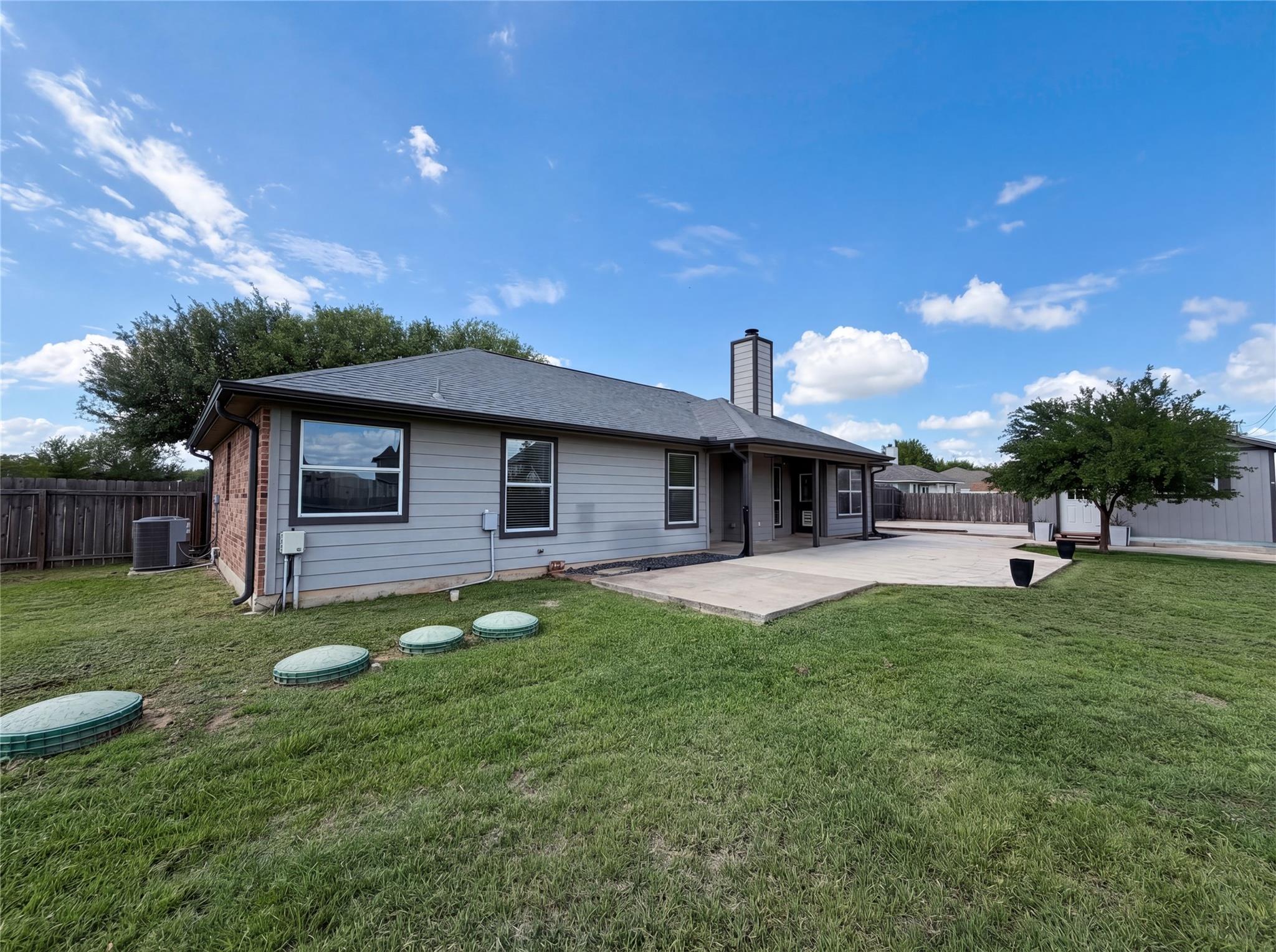 116 San Jacinto, Hutto, TX 78634