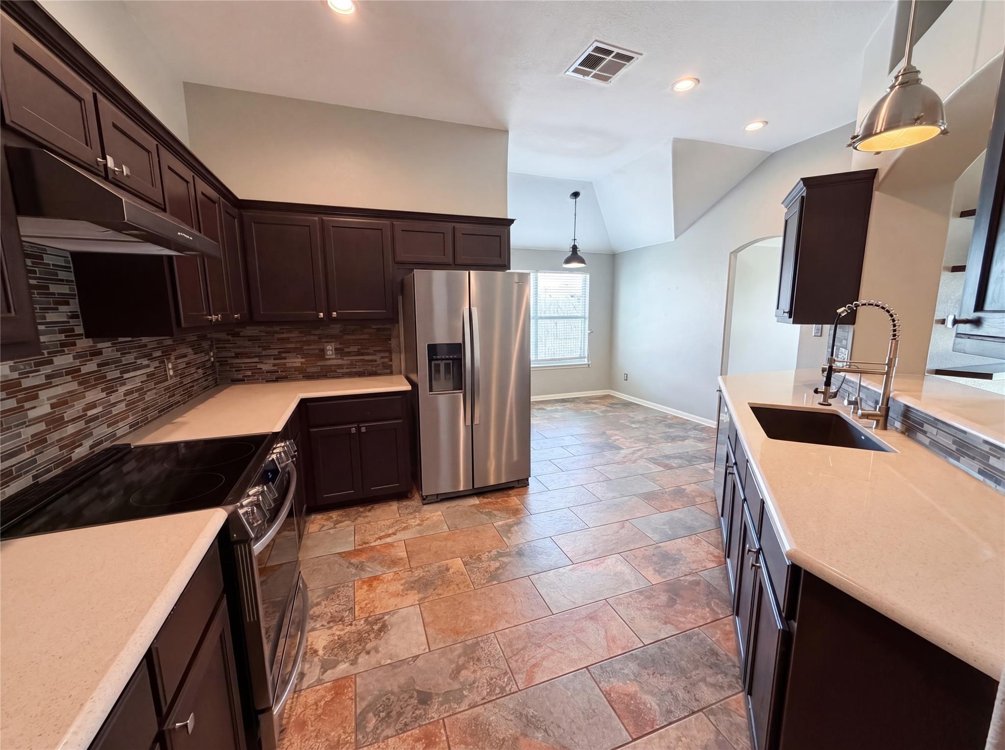 116 San Jacinto, Hutto, TX 78634