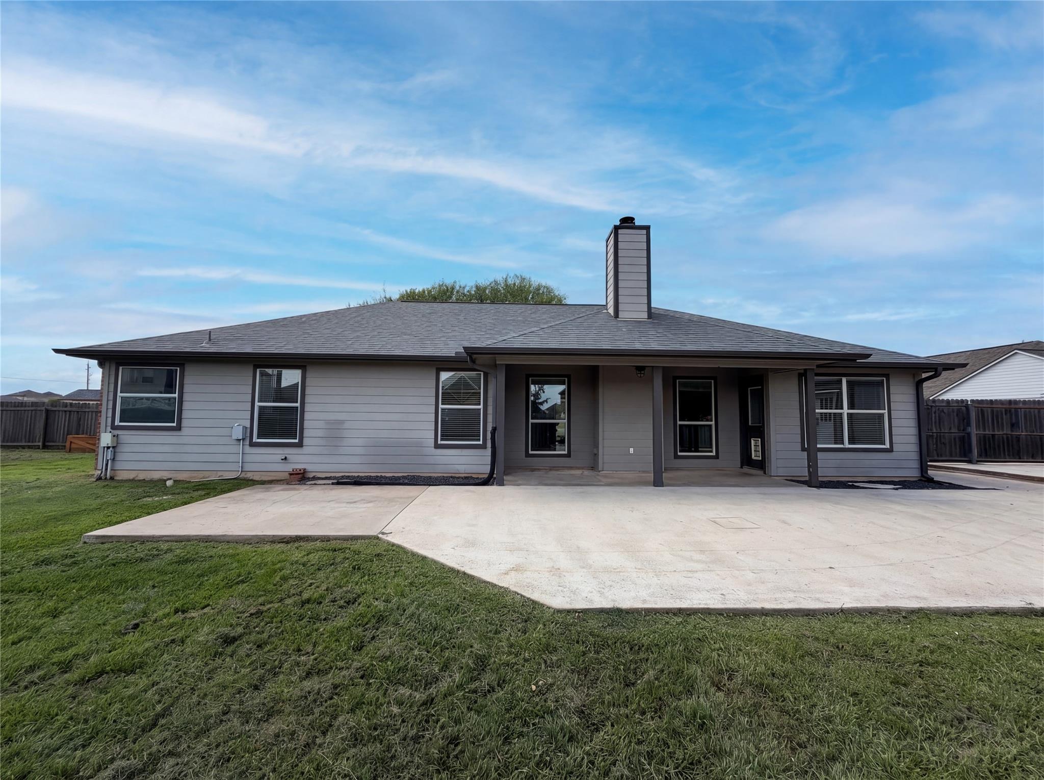 116 San Jacinto, Hutto, TX 78634