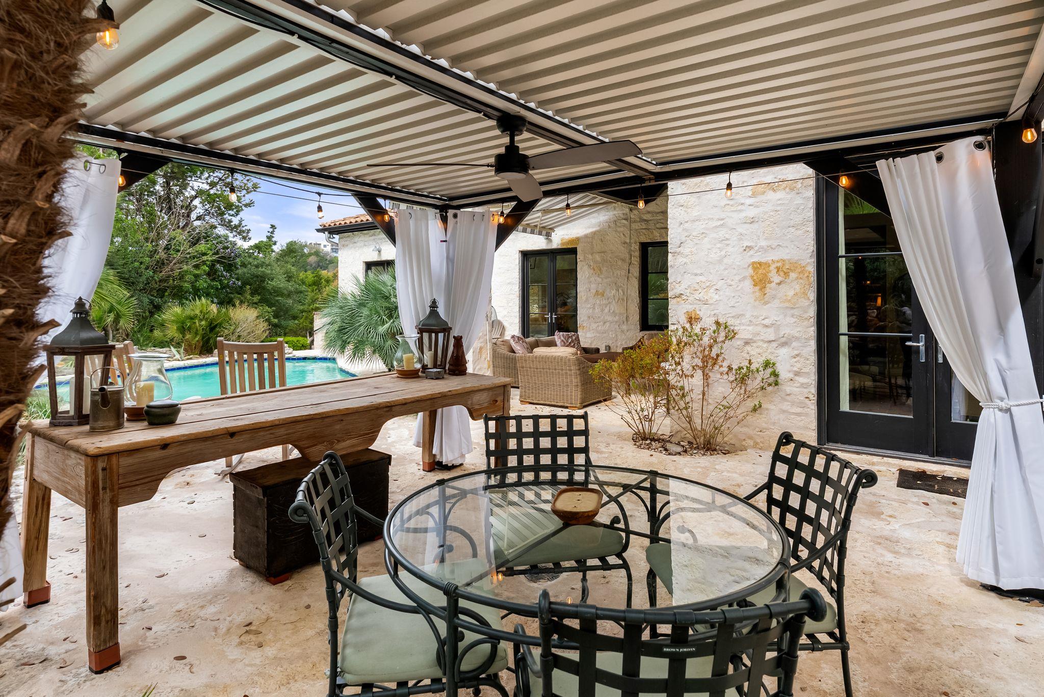 698 Windsong Trl, West Lake Hills, TX 78746