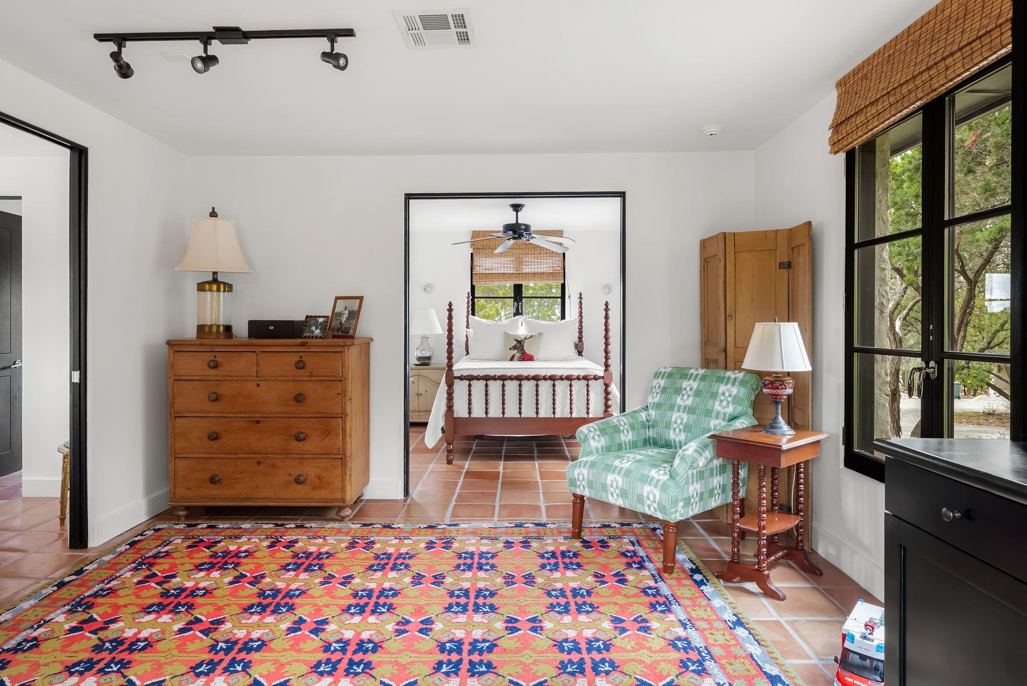 698 Windsong Trl, West Lake Hills, TX 78746