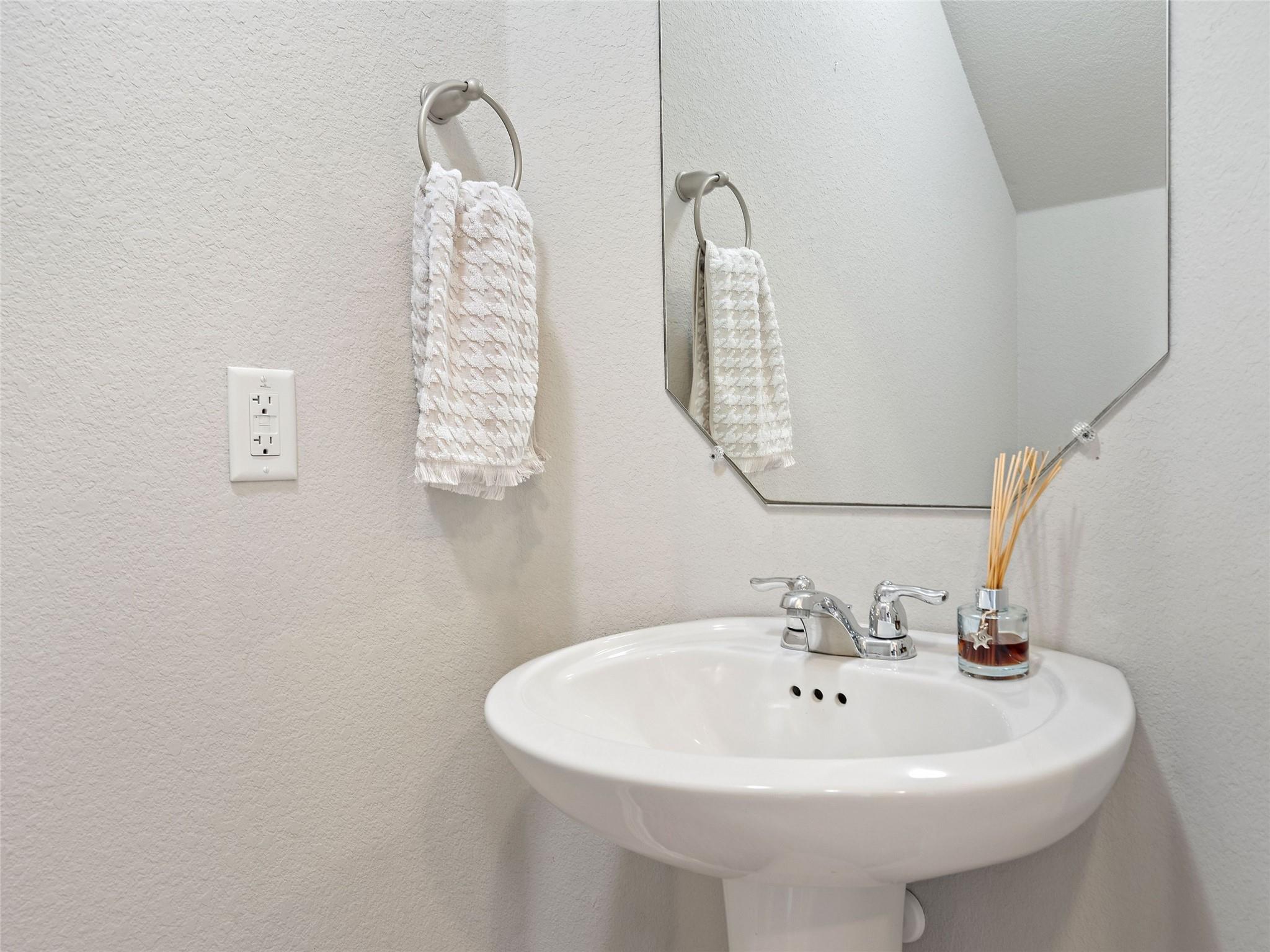 1400 Little Elm Trl # 1404, Cedar Park, TX 78613