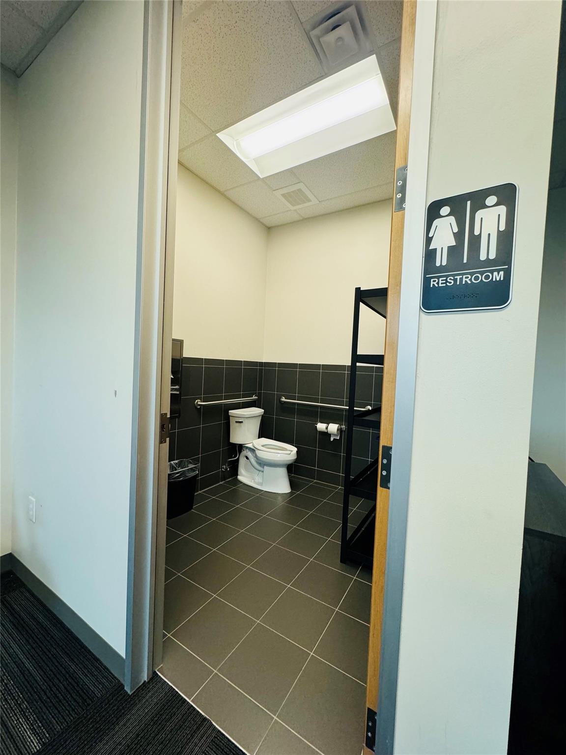 11300 S Interstate 35 # C, Austin, TX 78748