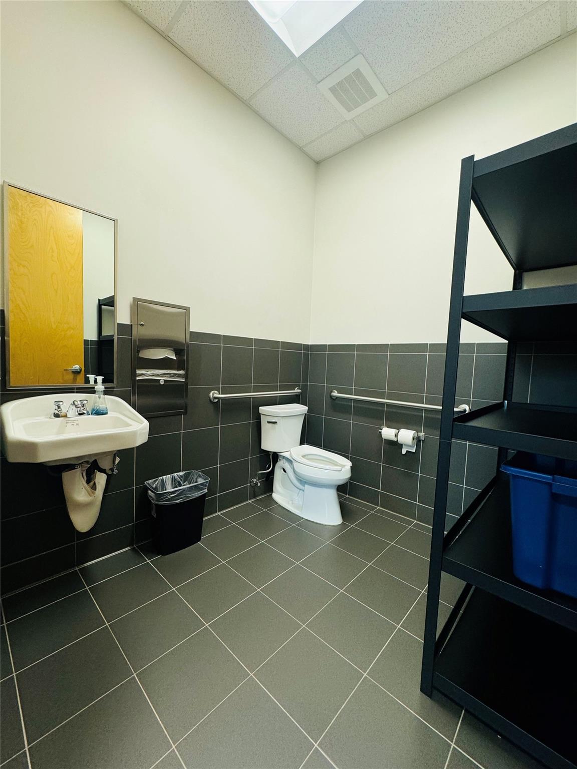 11300 S Interstate 35 # C, Austin, TX 78748