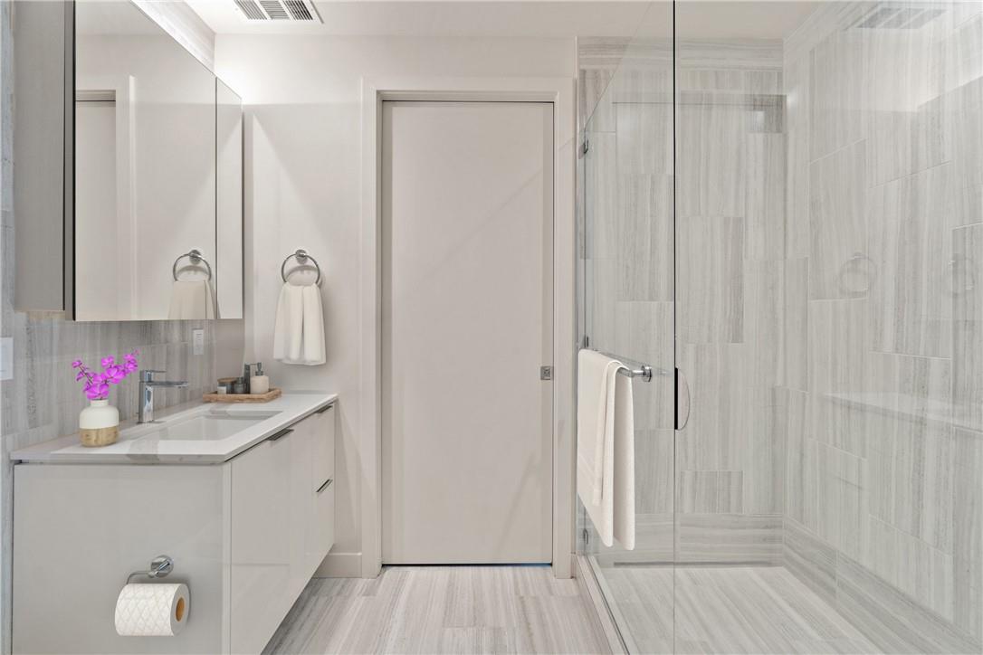 44 East Ave # 2011, Austin, TX 78701