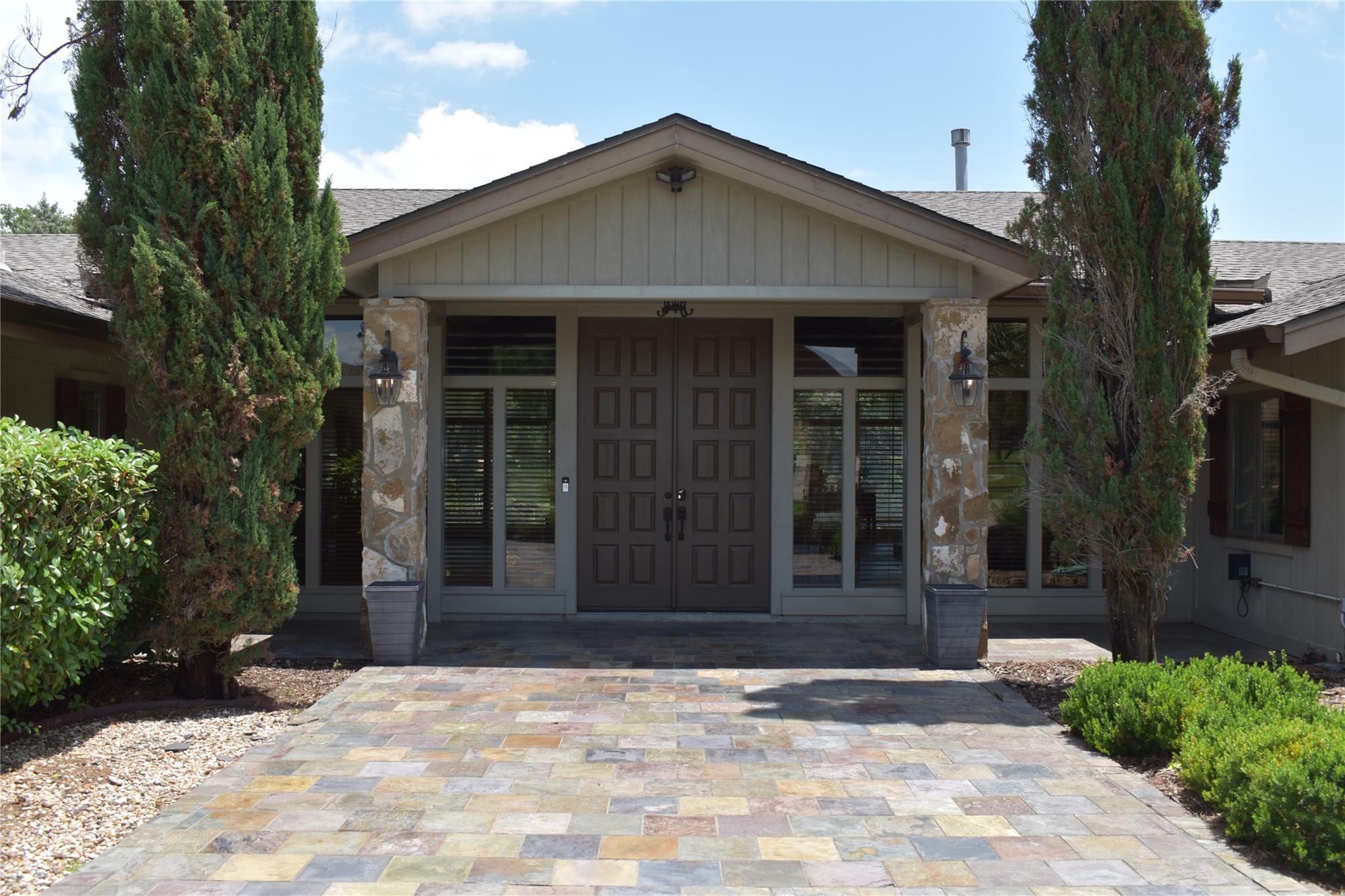 311 Oleander Dr, Marble Falls, TX 78654