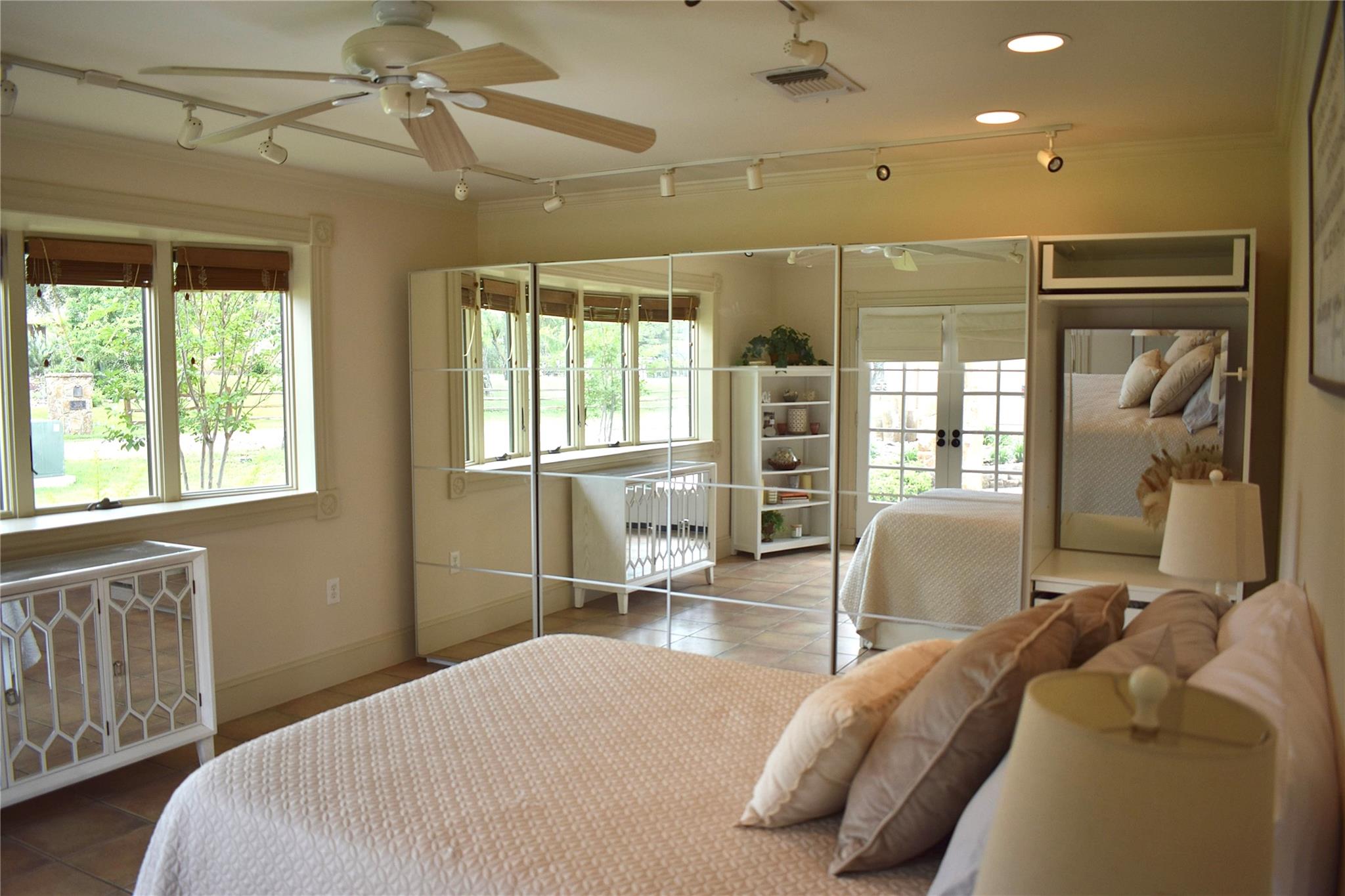 311 Oleander Dr, Marble Falls, TX 78654