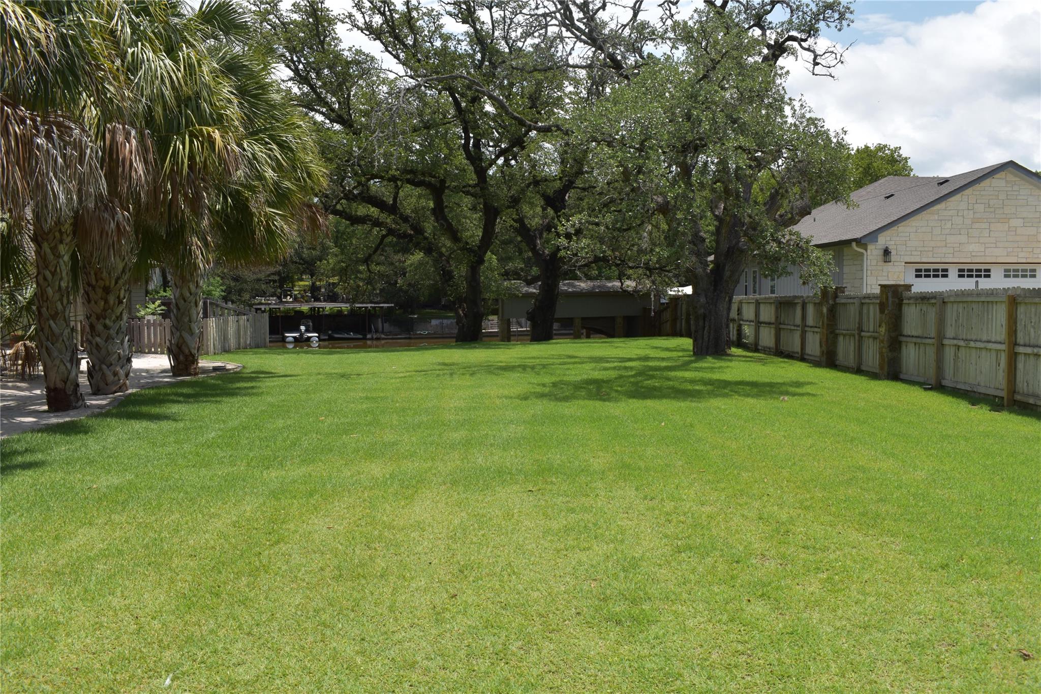 311 Oleander Dr, Marble Falls, TX 78654