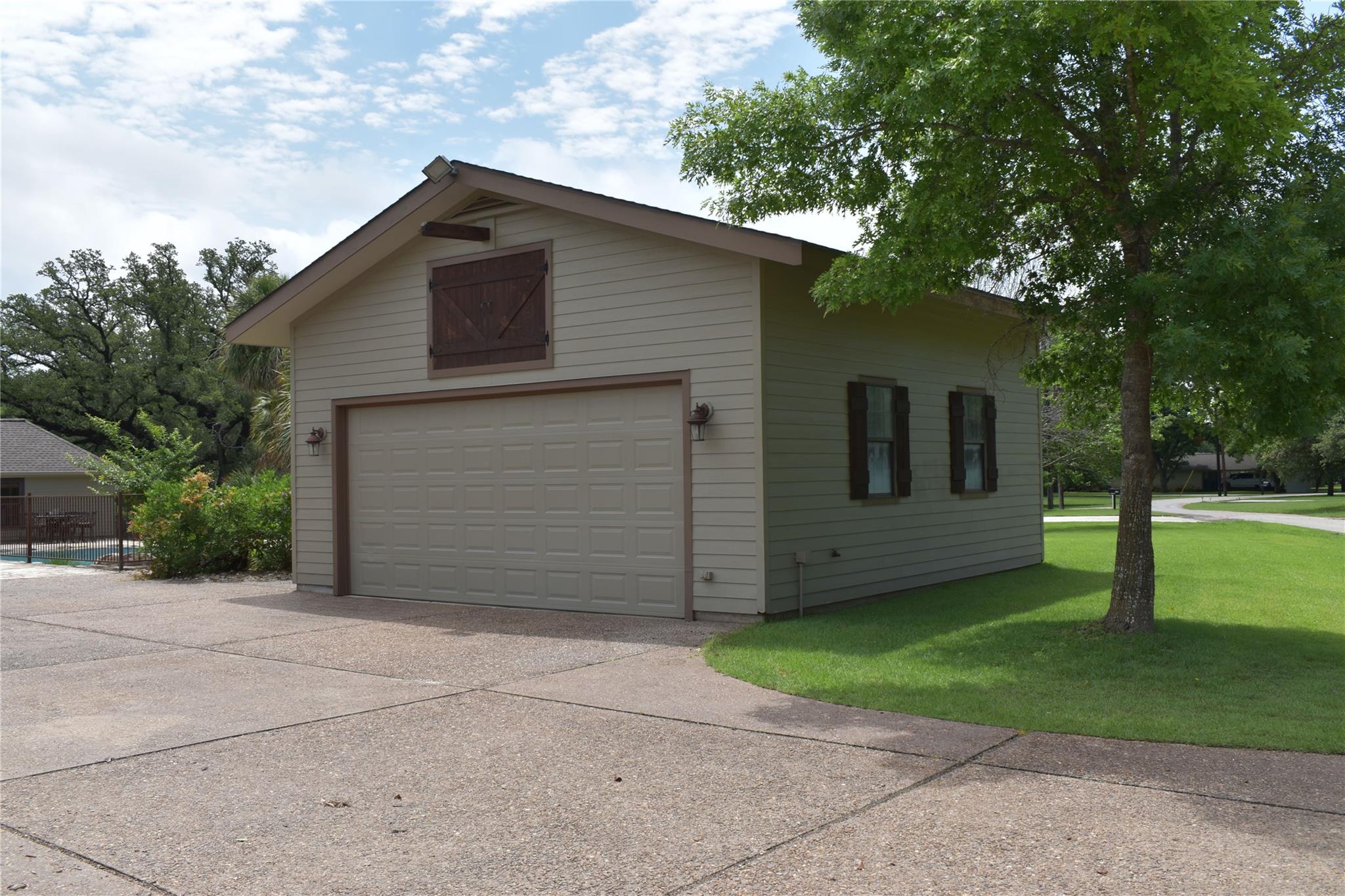 311 Oleander Dr, Marble Falls, TX 78654