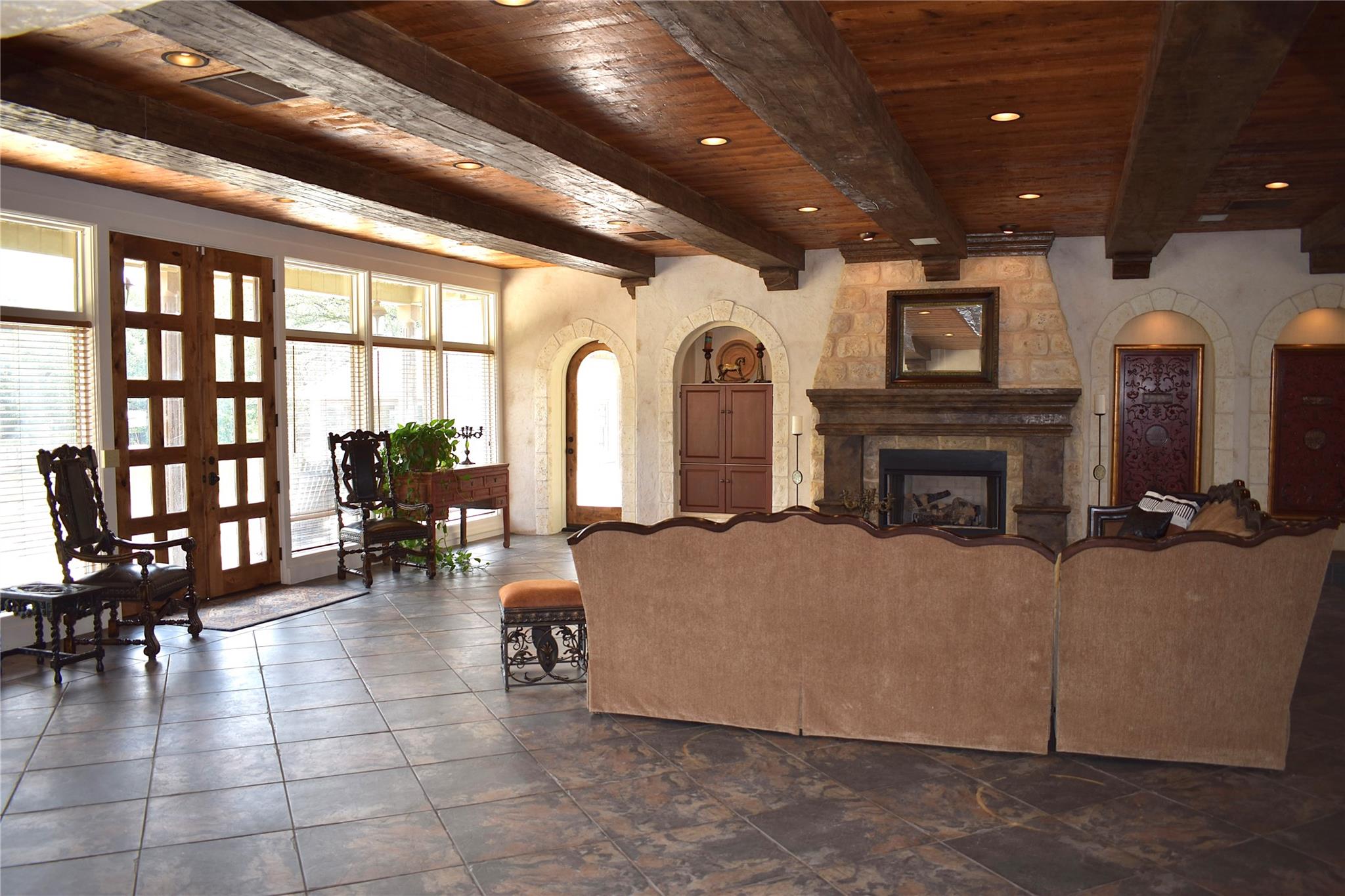 311 Oleander Dr, Marble Falls, TX 78654