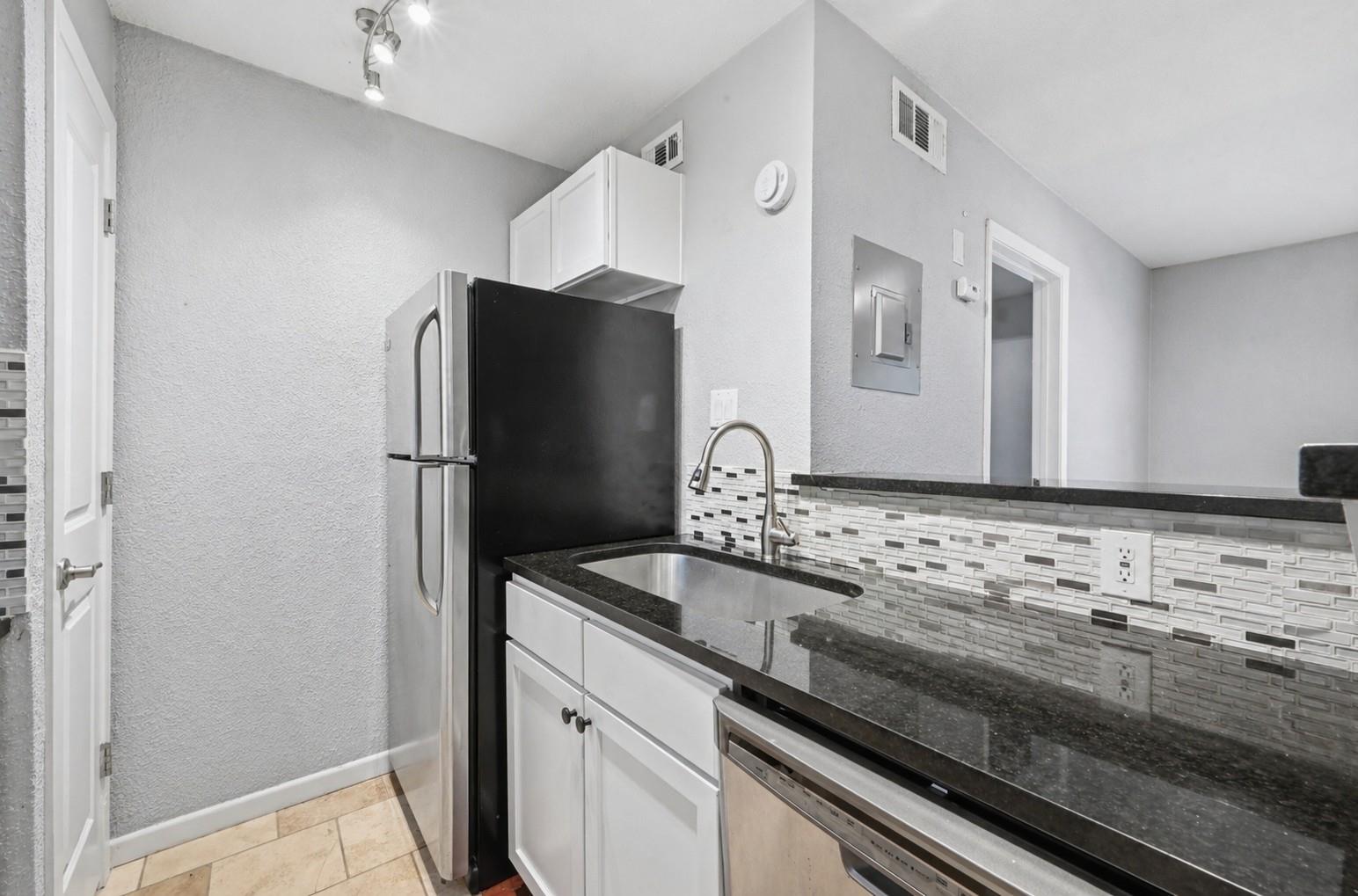 3204 Menchaca Rd # 303, Austin, TX 78704