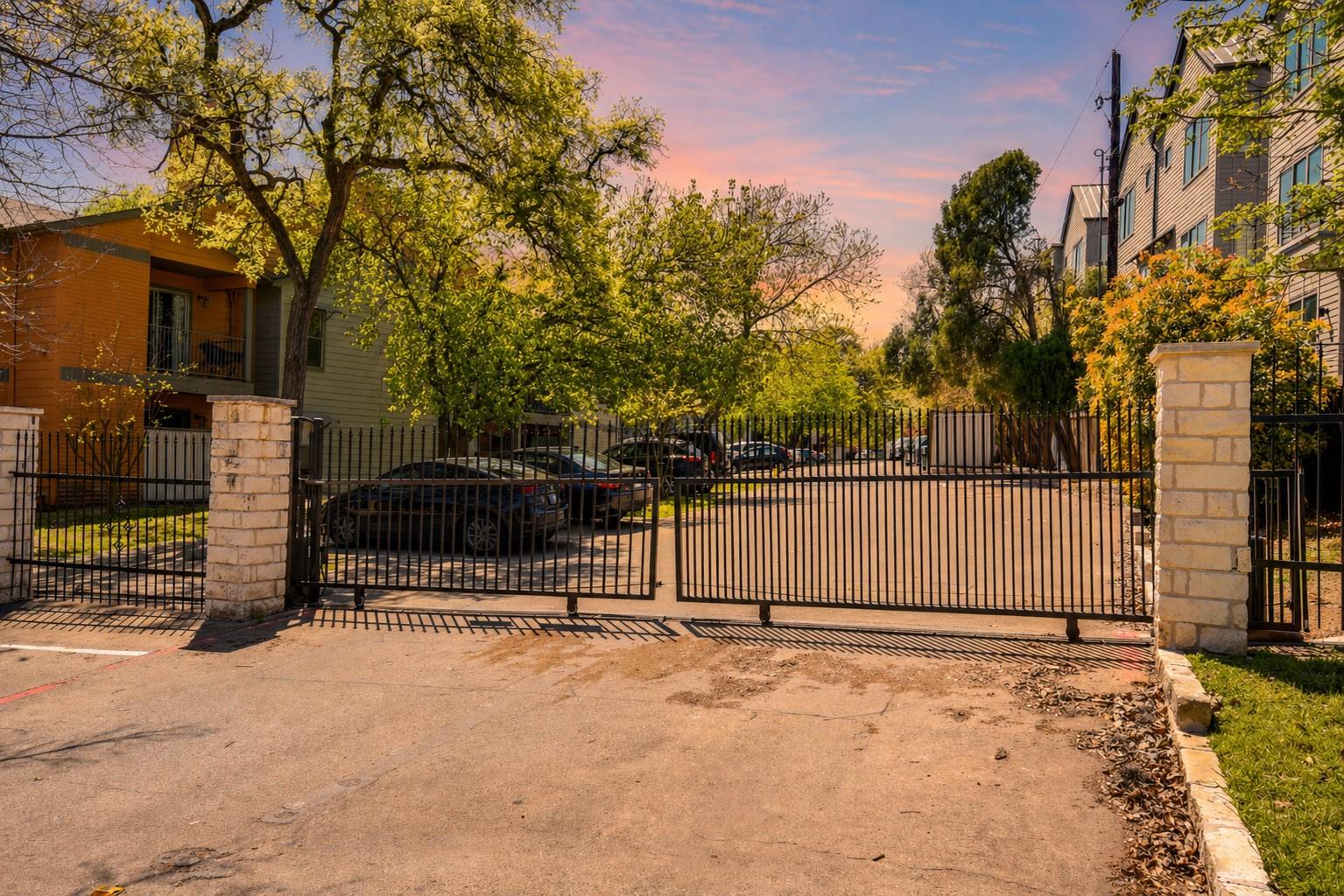 3204 Menchaca Rd # 303, Austin, TX 78704