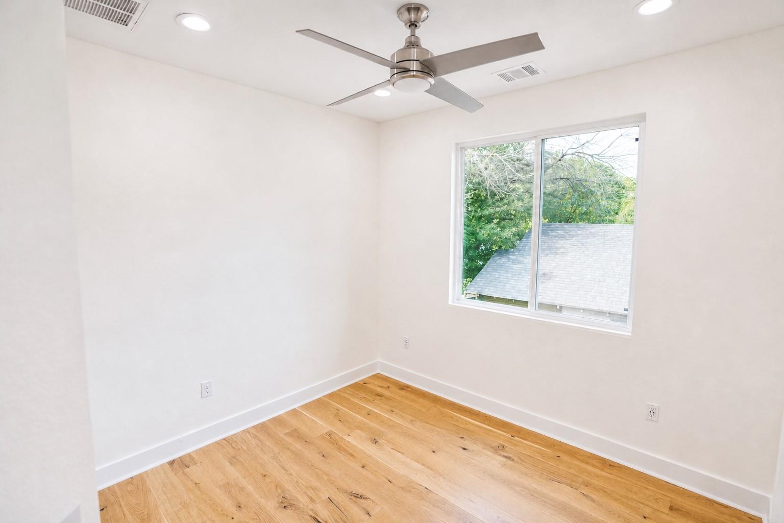 1123 Omega Ave # 1, Austin, TX 78721
