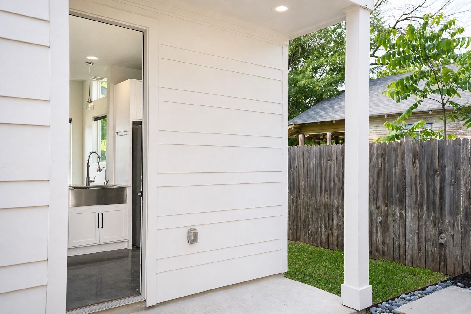 1123 Omega Ave # 1, Austin, TX 78721