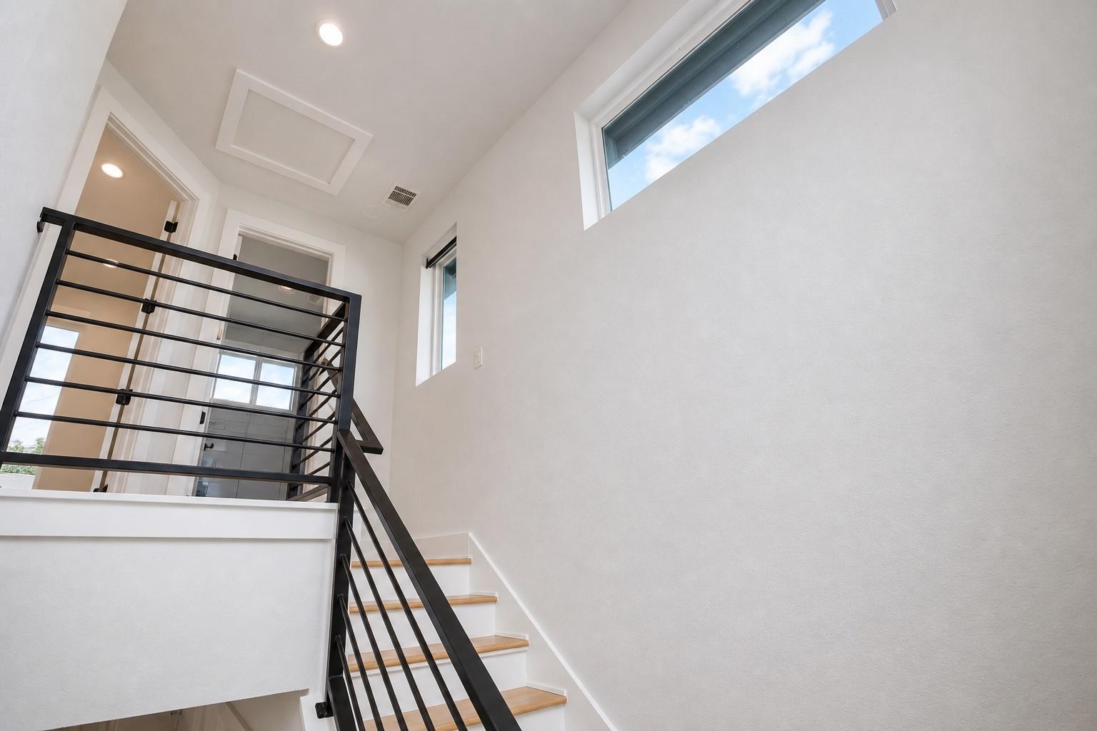 1123 Omega Ave # 1, Austin, TX 78721