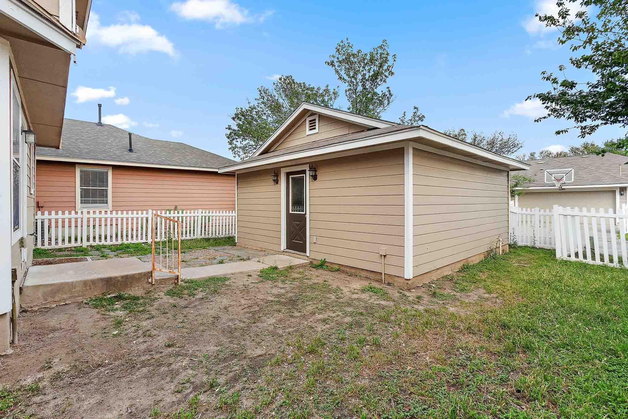 280 Strawn, Kyle, TX 78640