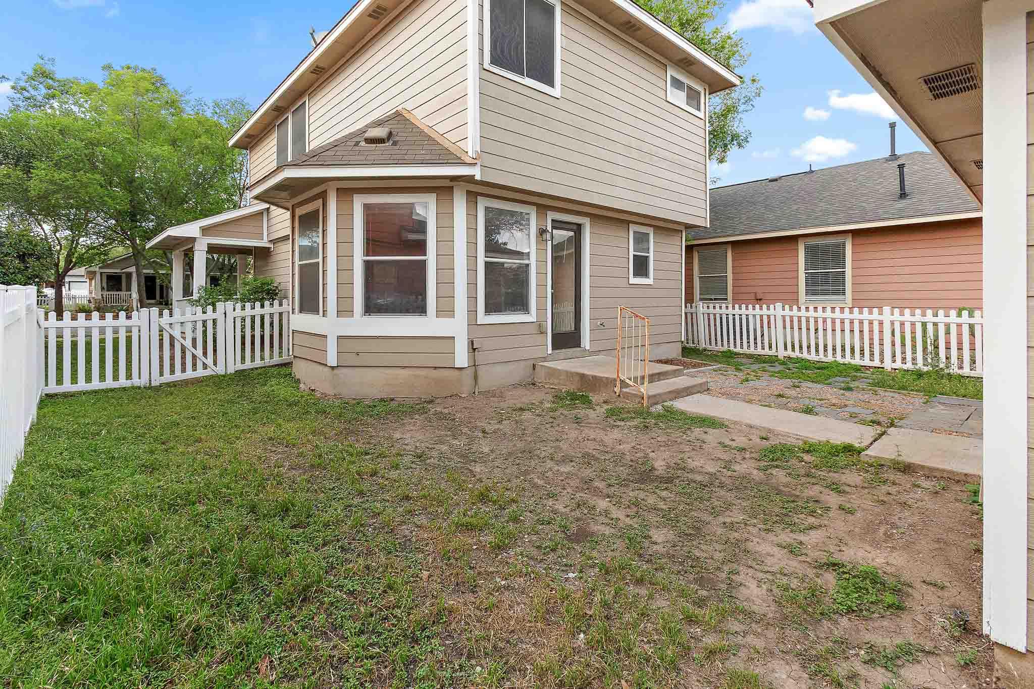 280 Strawn, Kyle, TX 78640