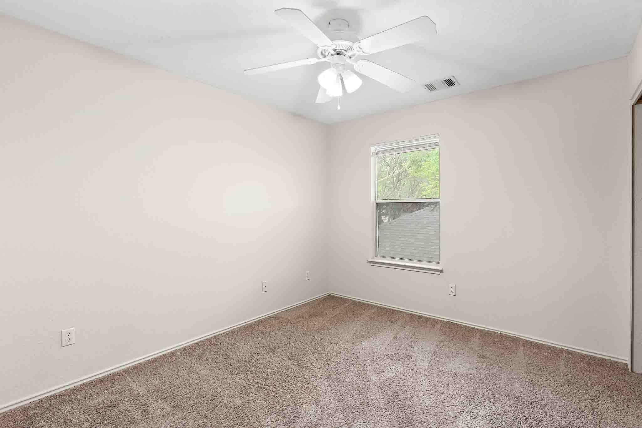 280 Strawn, Kyle, TX 78640