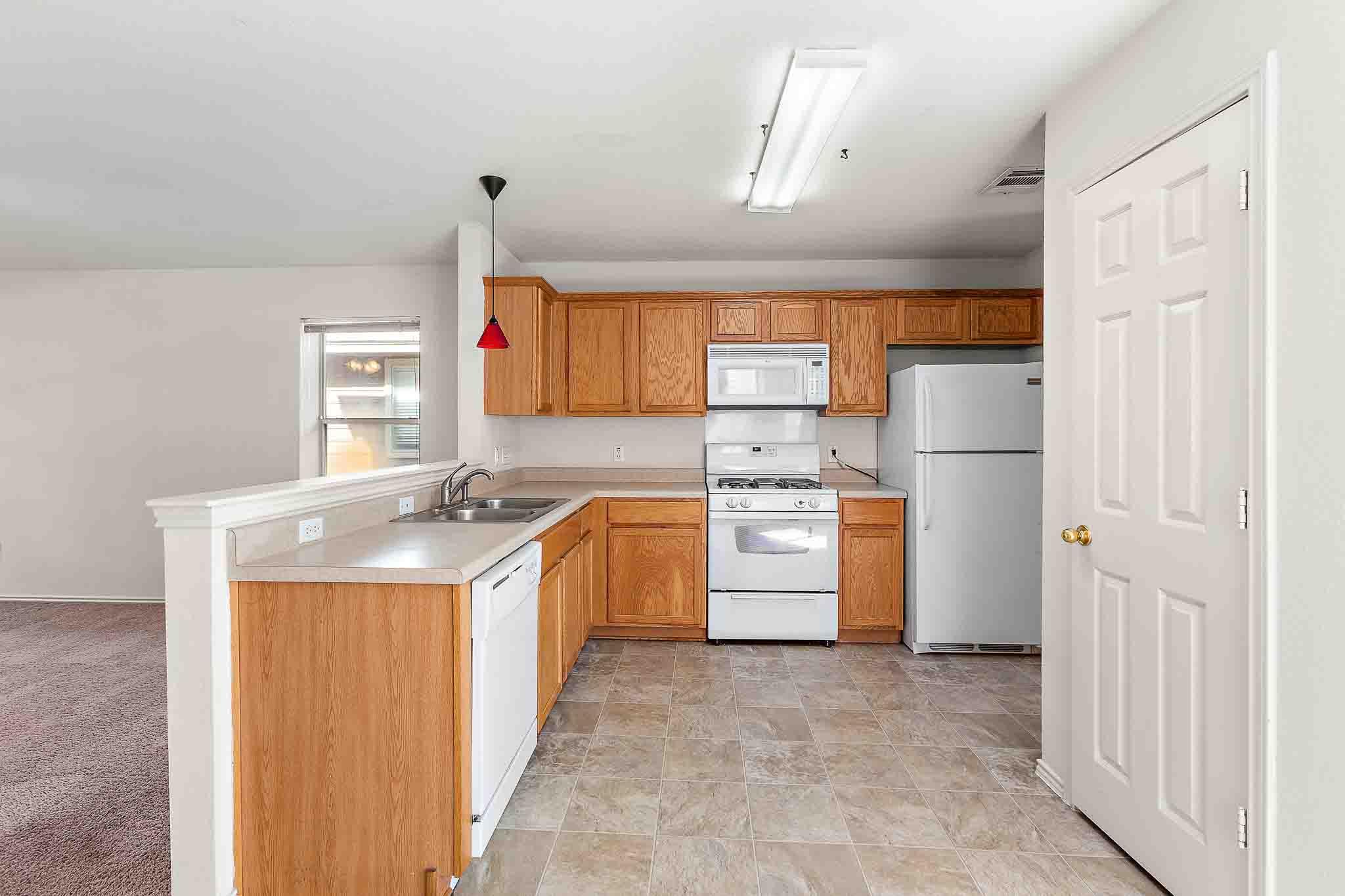 280 Strawn, Kyle, TX 78640