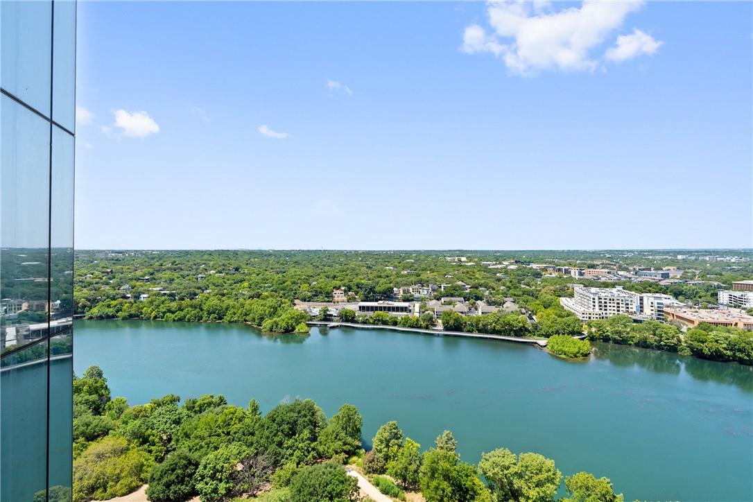 44 East Ave # 2011, Austin, TX 78701