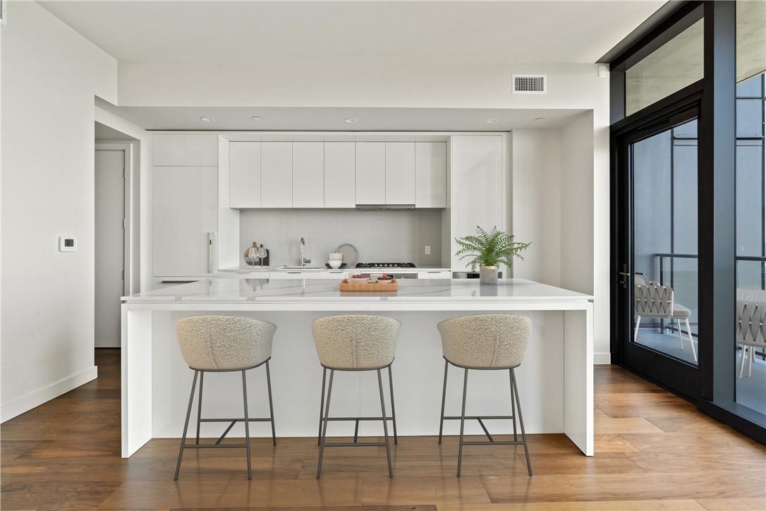 44 East Ave # 2011, Austin, TX 78701