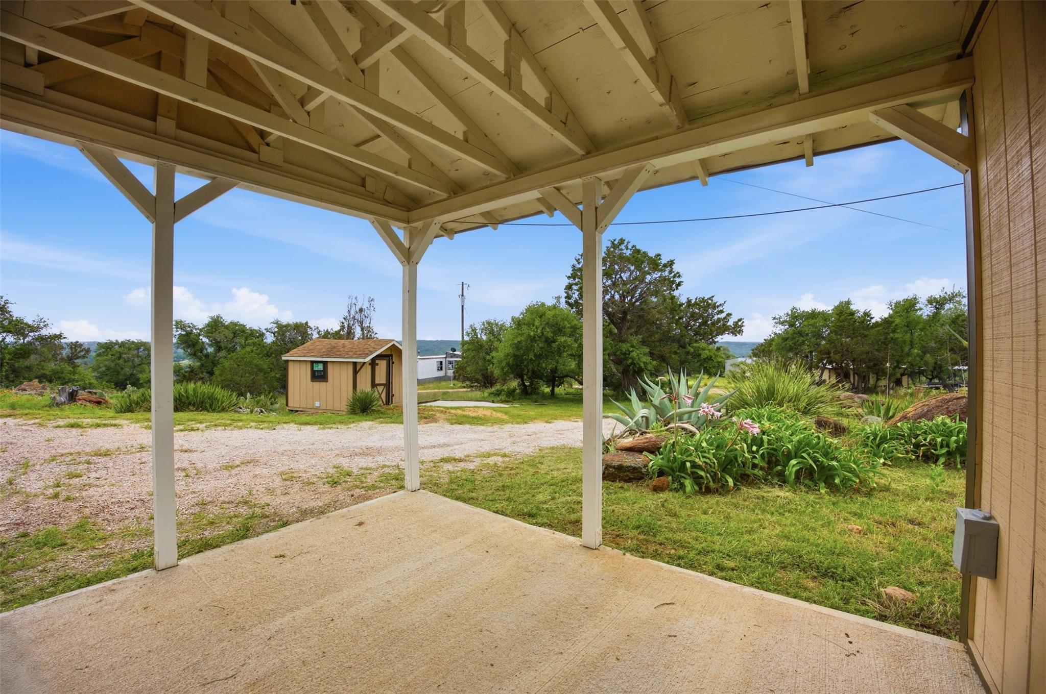 104 Ridge Rd, Burnet, TX 78611