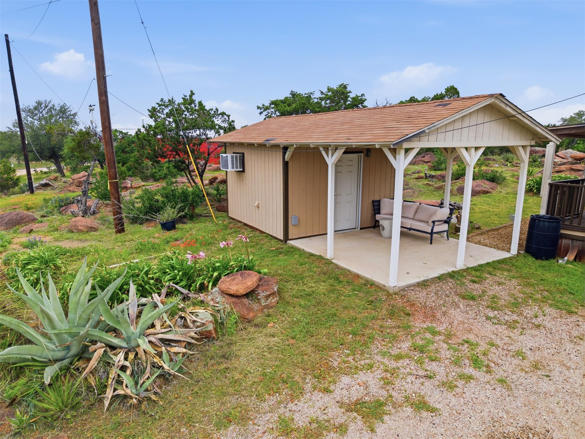 104 Ridge Rd, Burnet, TX 78611
