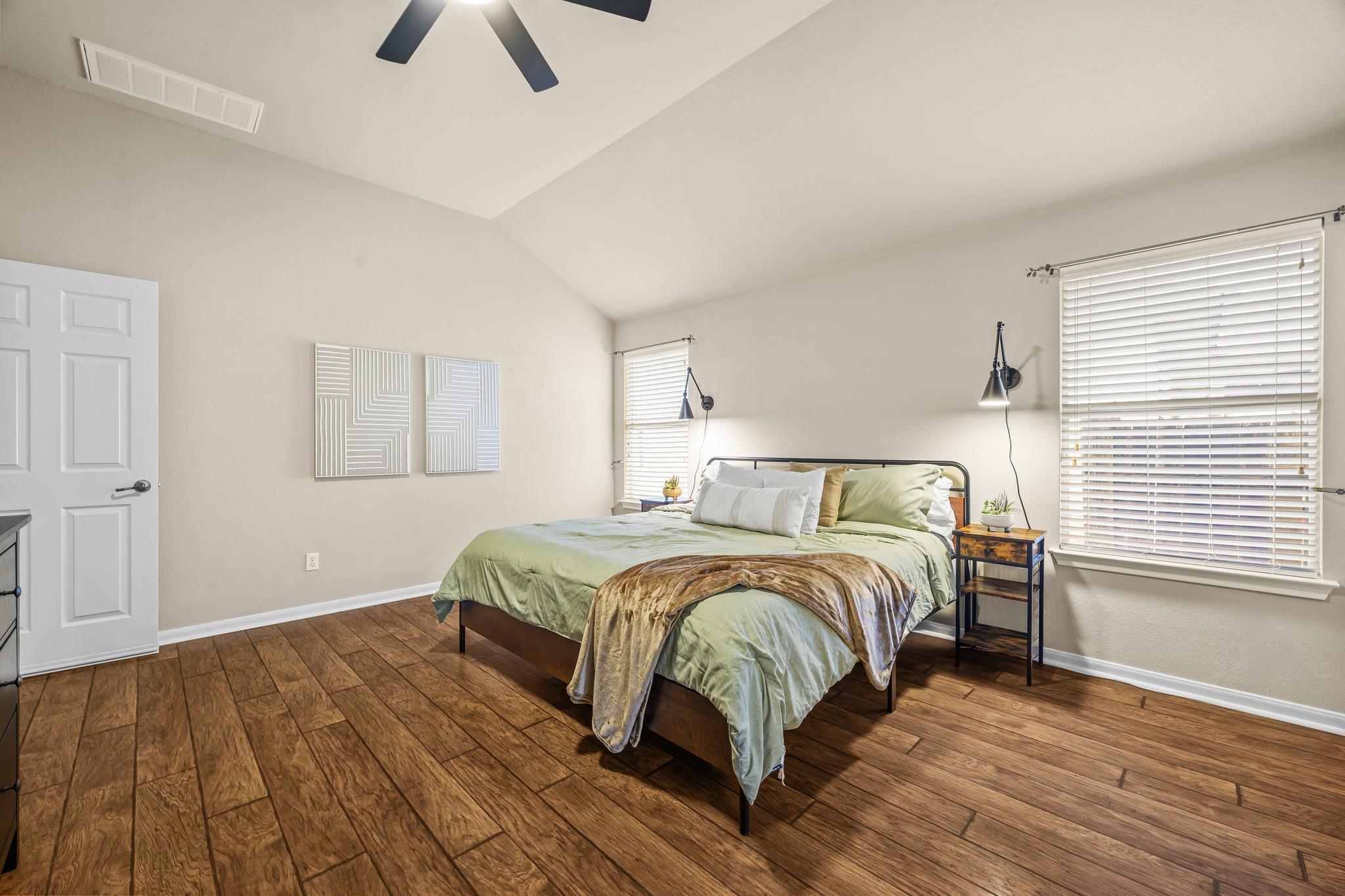 129 Barn Owl Loop, Leander, TX 78641