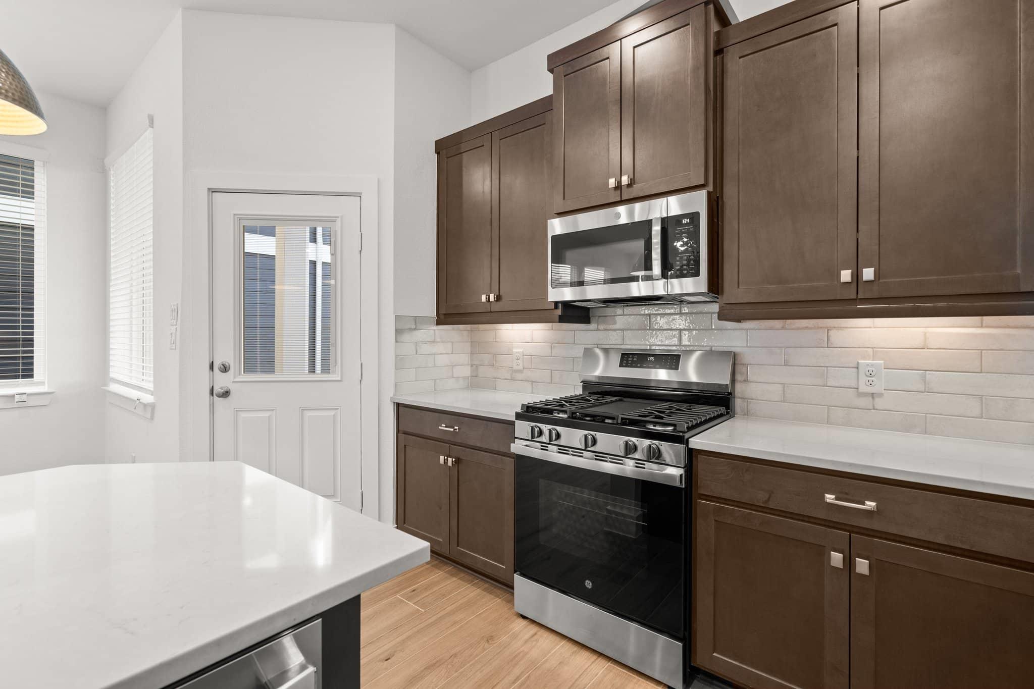 201 Flora Springs Cv, Liberty Hill, TX 78642