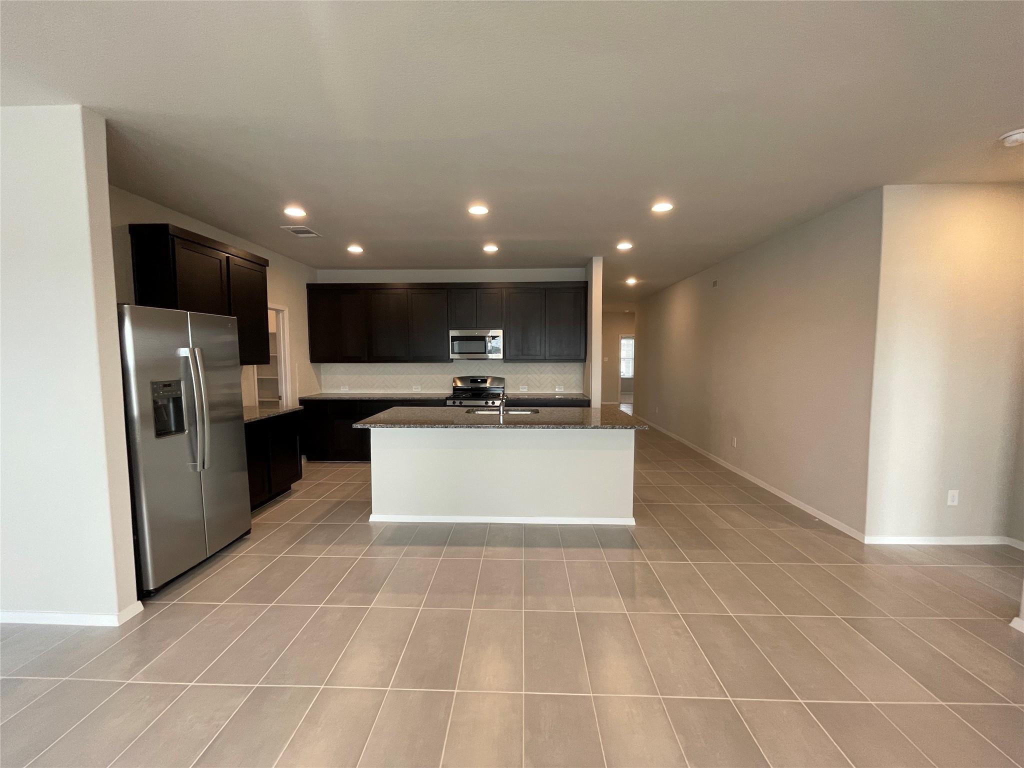 2801 Winding Creek Rd, Kyle, TX 78640