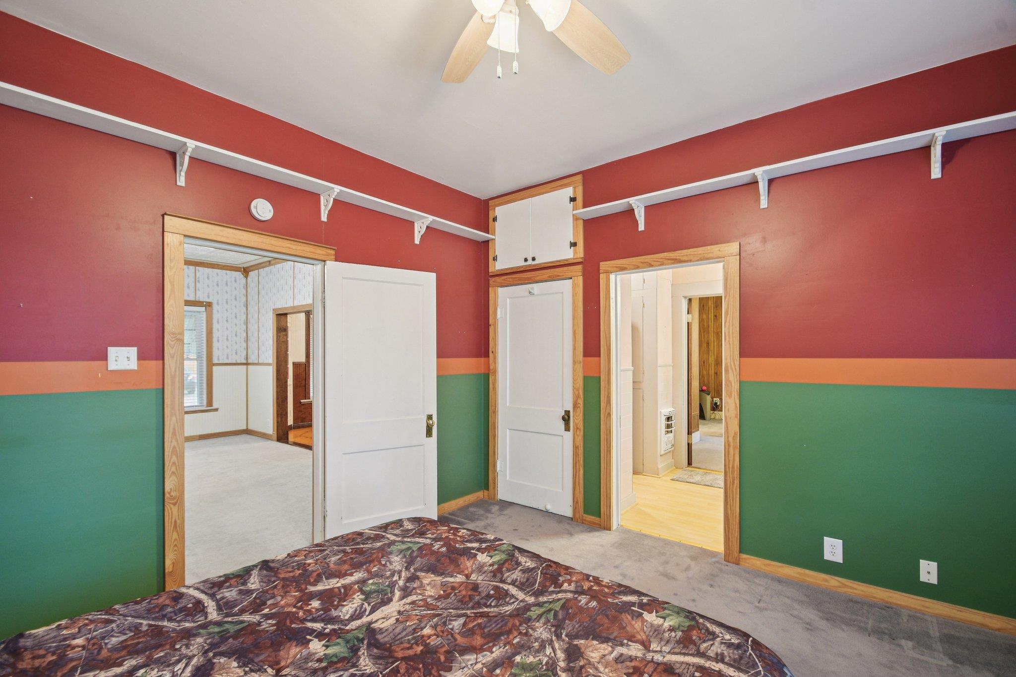 611 N Main St, Elgin, TX 78621