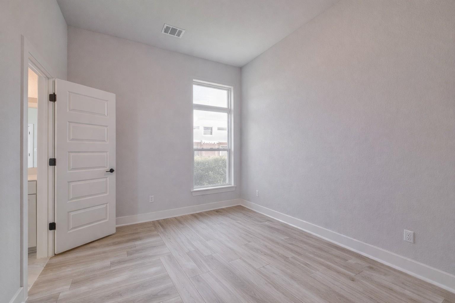 109 Isaac White Dr, Bastrop, TX 78602