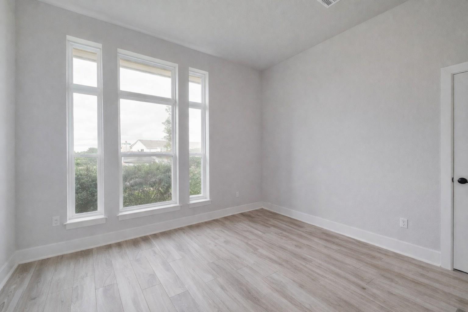 109 Isaac White Dr, Bastrop, TX 78602