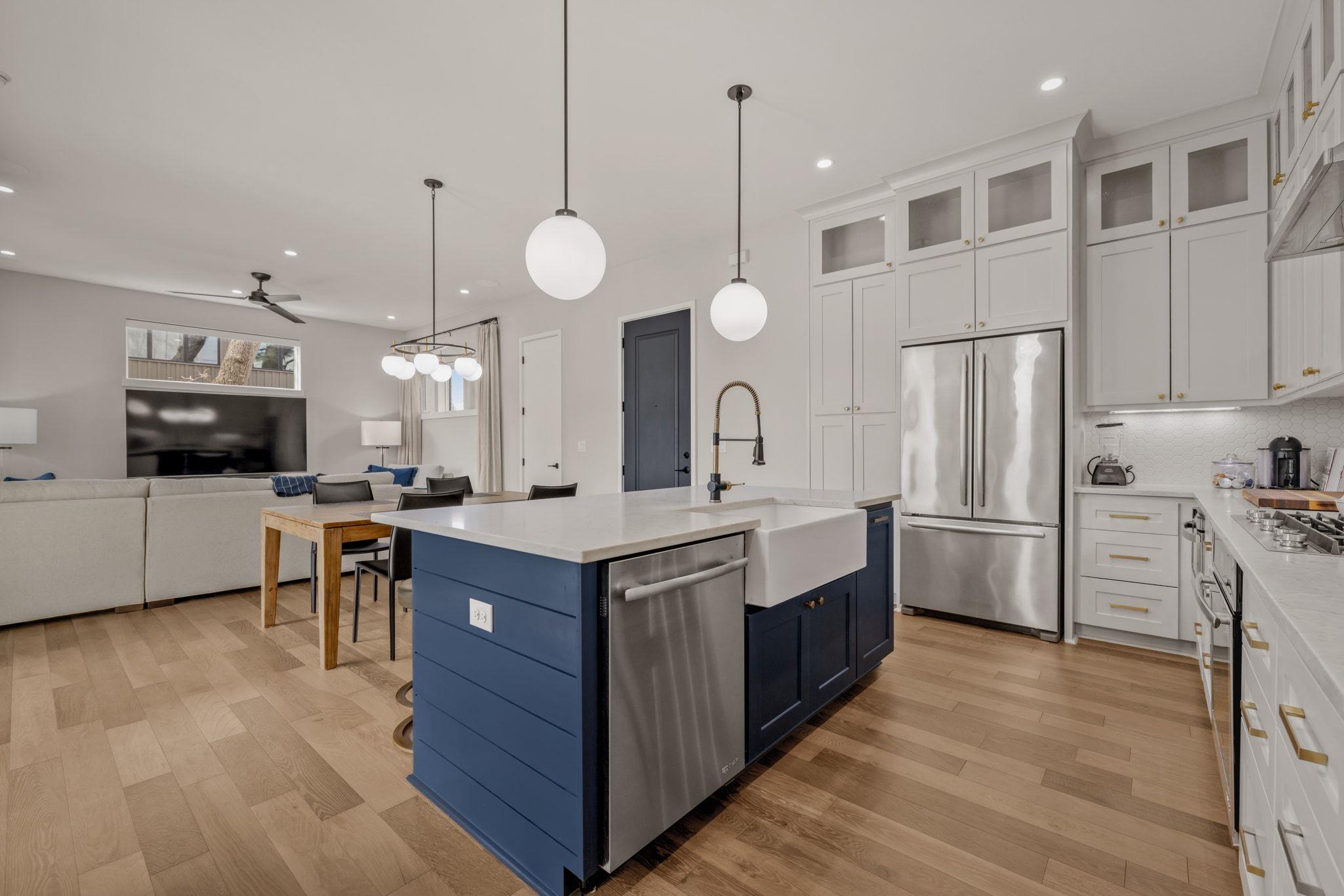 1101 W 39 1/2 St # B, Austin, TX 78756