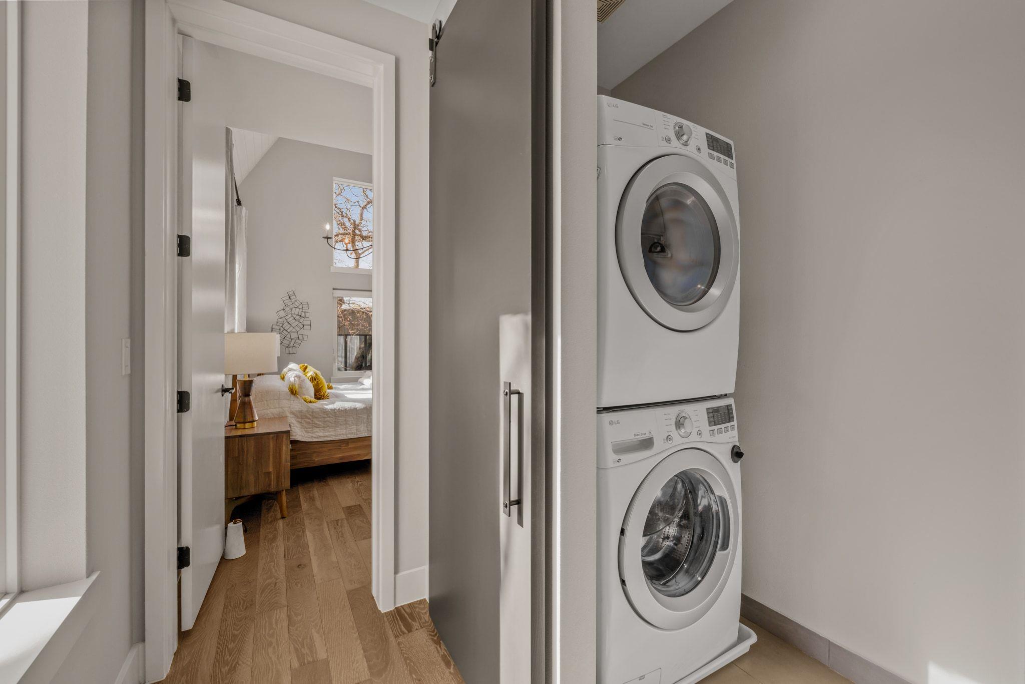 1101 W 39 1/2 St # B, Austin, TX 78756