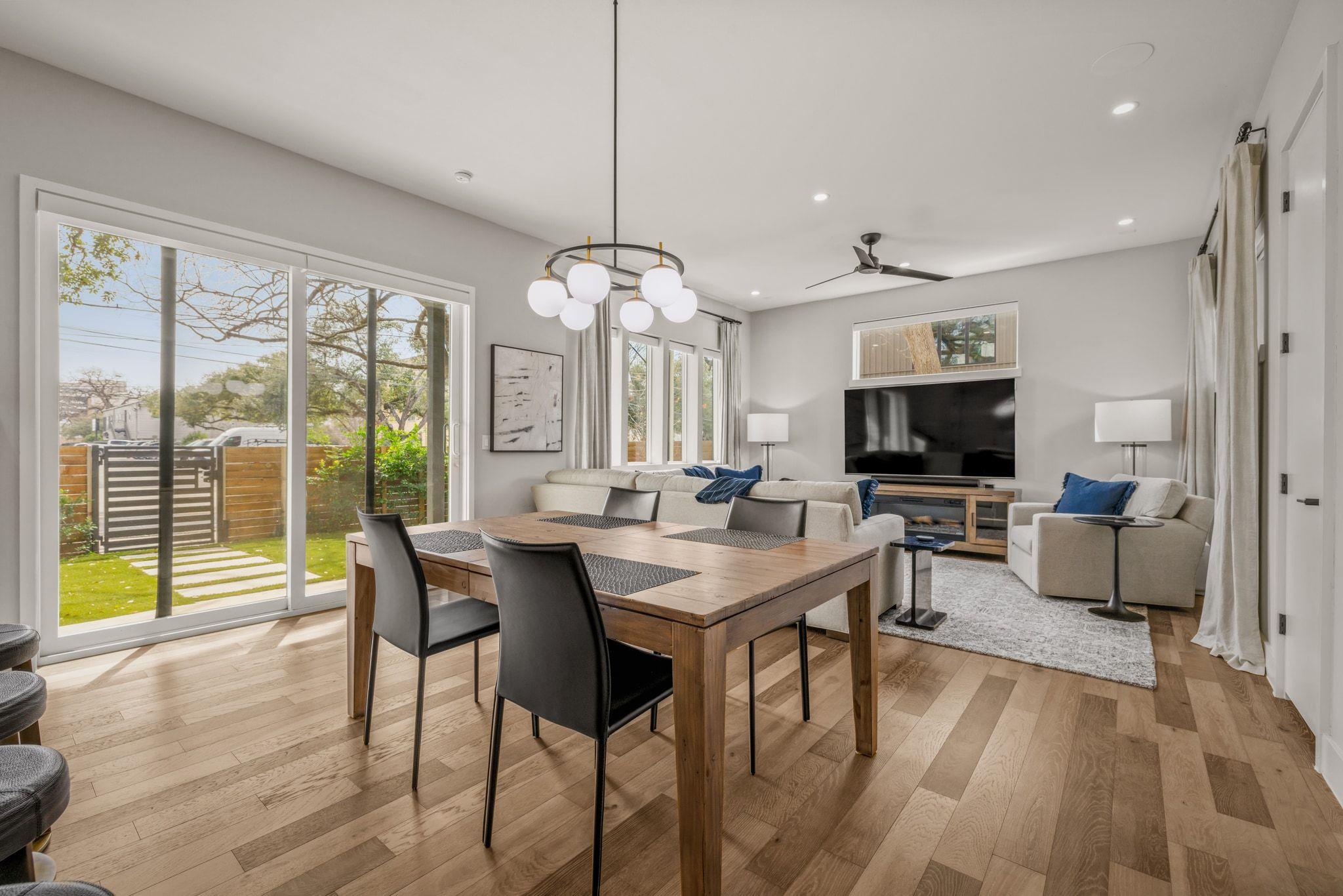 1101 W 39 1/2 St # B, Austin, TX 78756