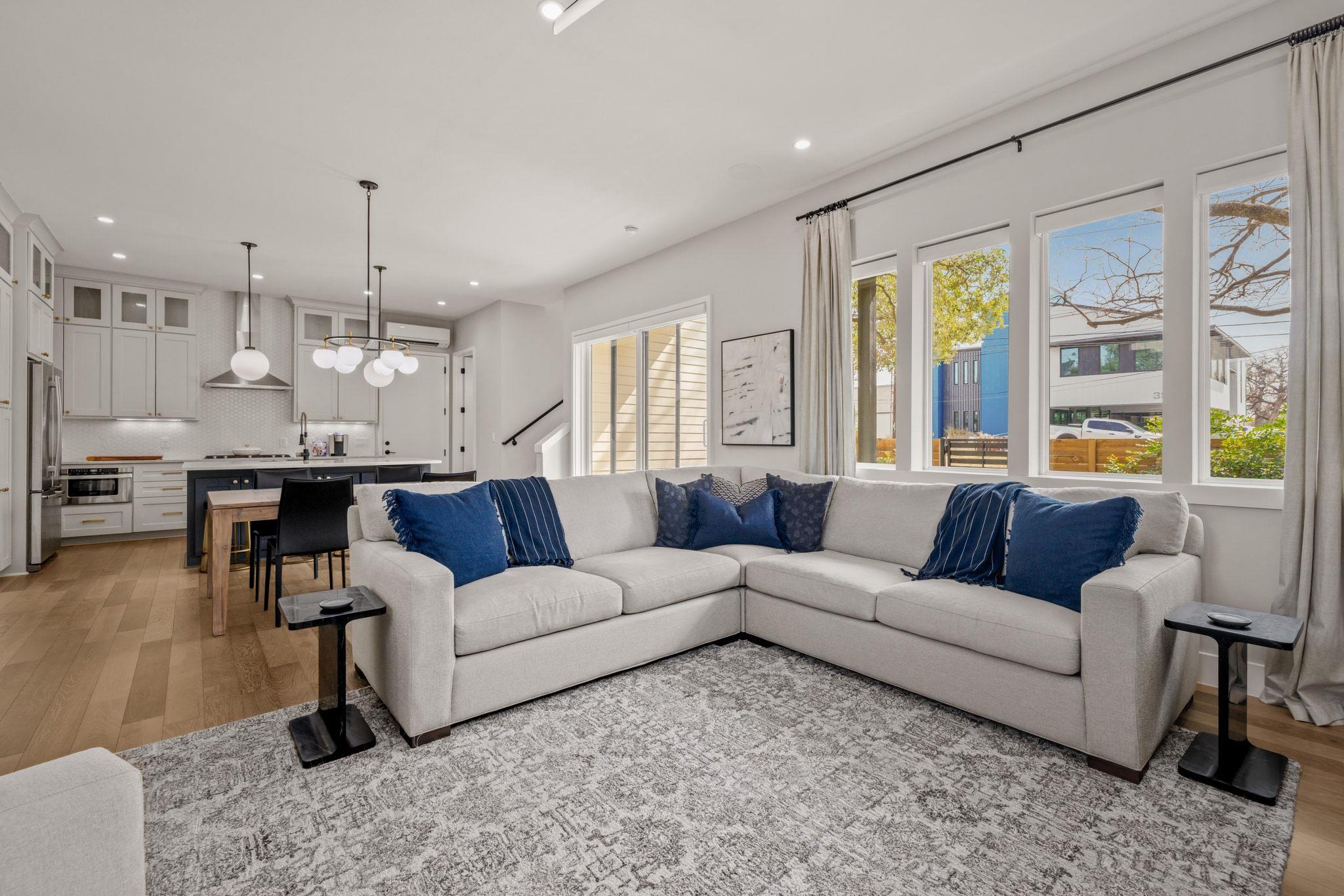 1101 W 39 1/2 St # B, Austin, TX 78756