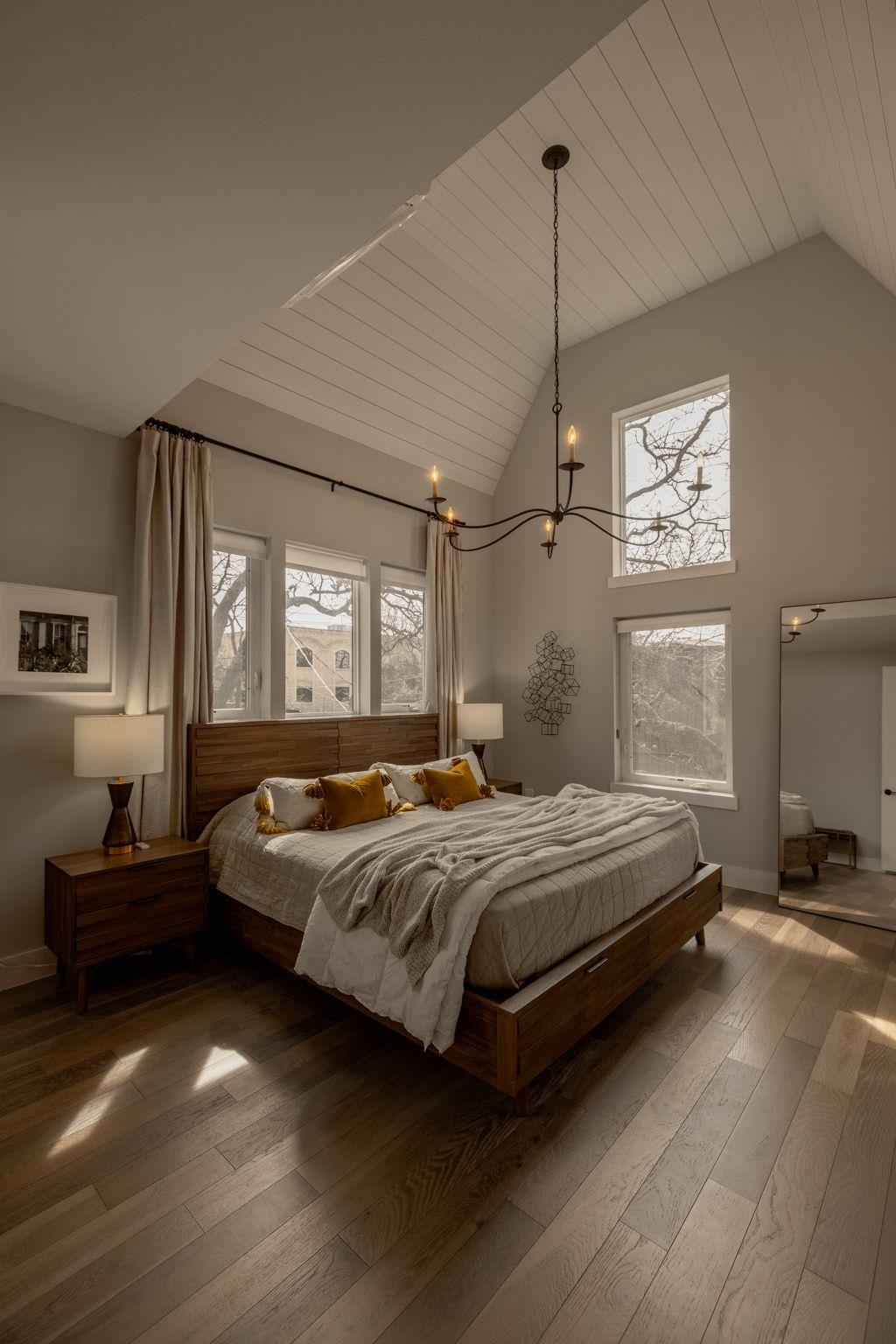 1101 W 39 1/2 St # B, Austin, TX 78756