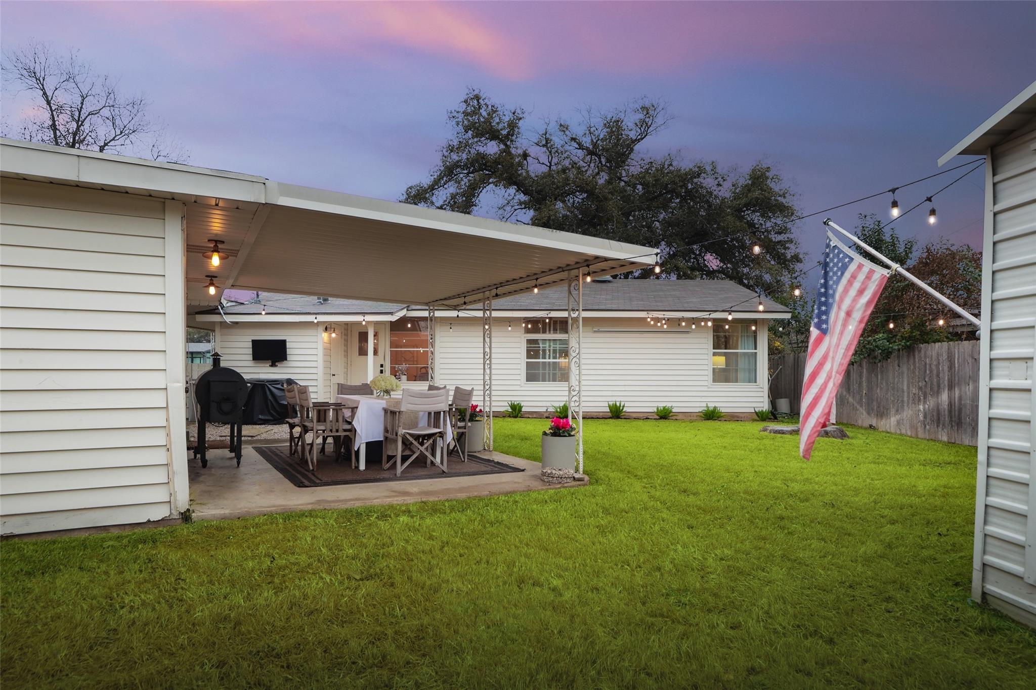 1507 Corona Dr, Austin, TX 78723