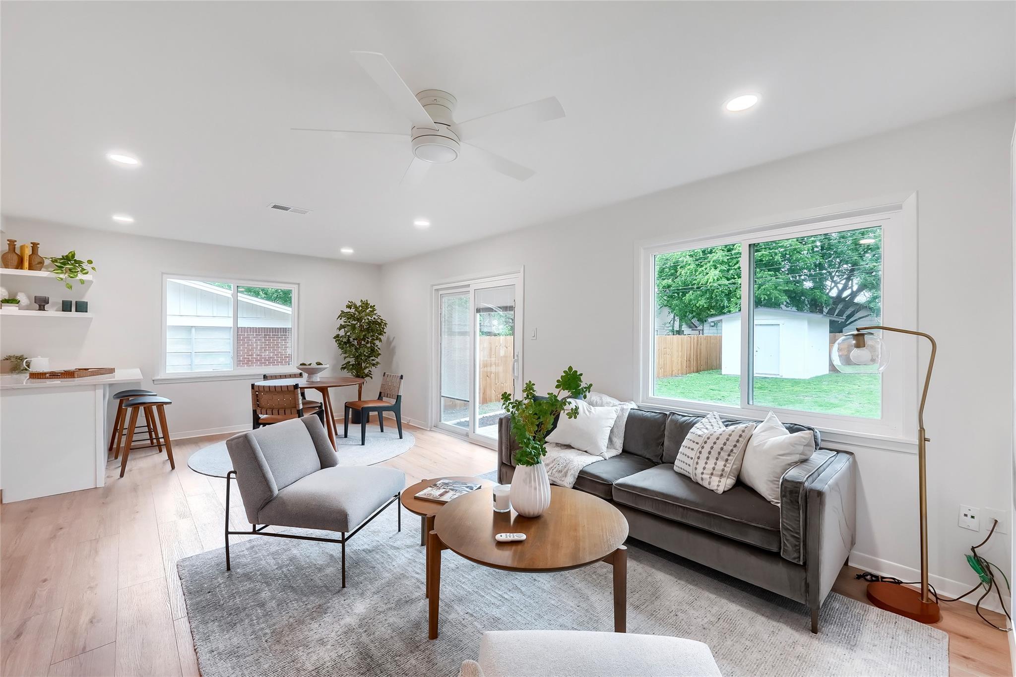 5907 Eureka Dr, Austin, TX 78745