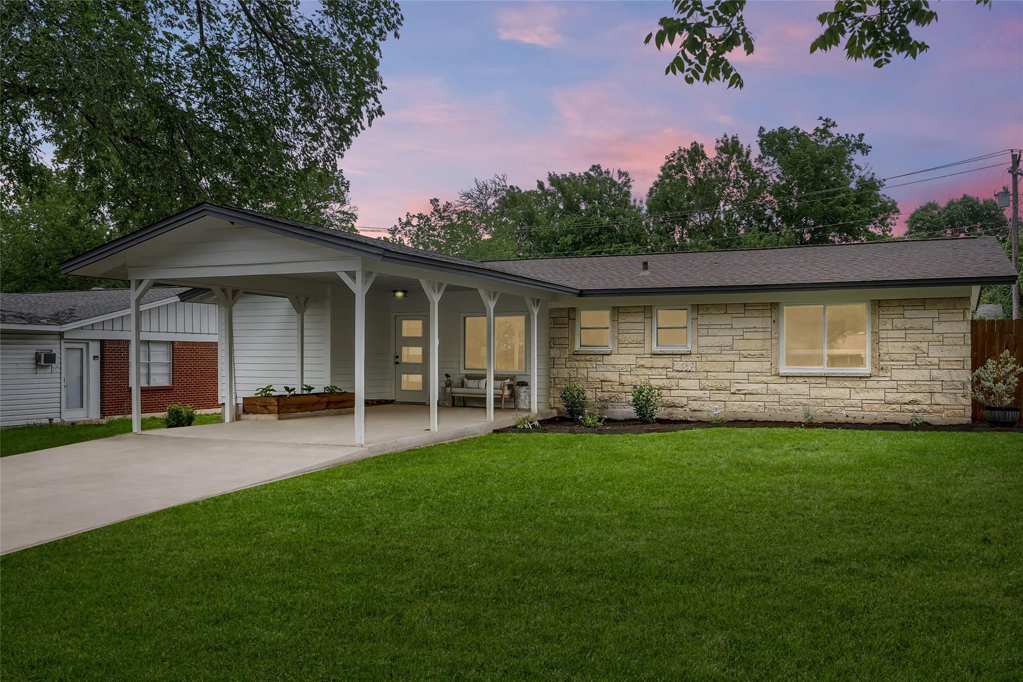 5907 Eureka Dr, Austin, TX 78745