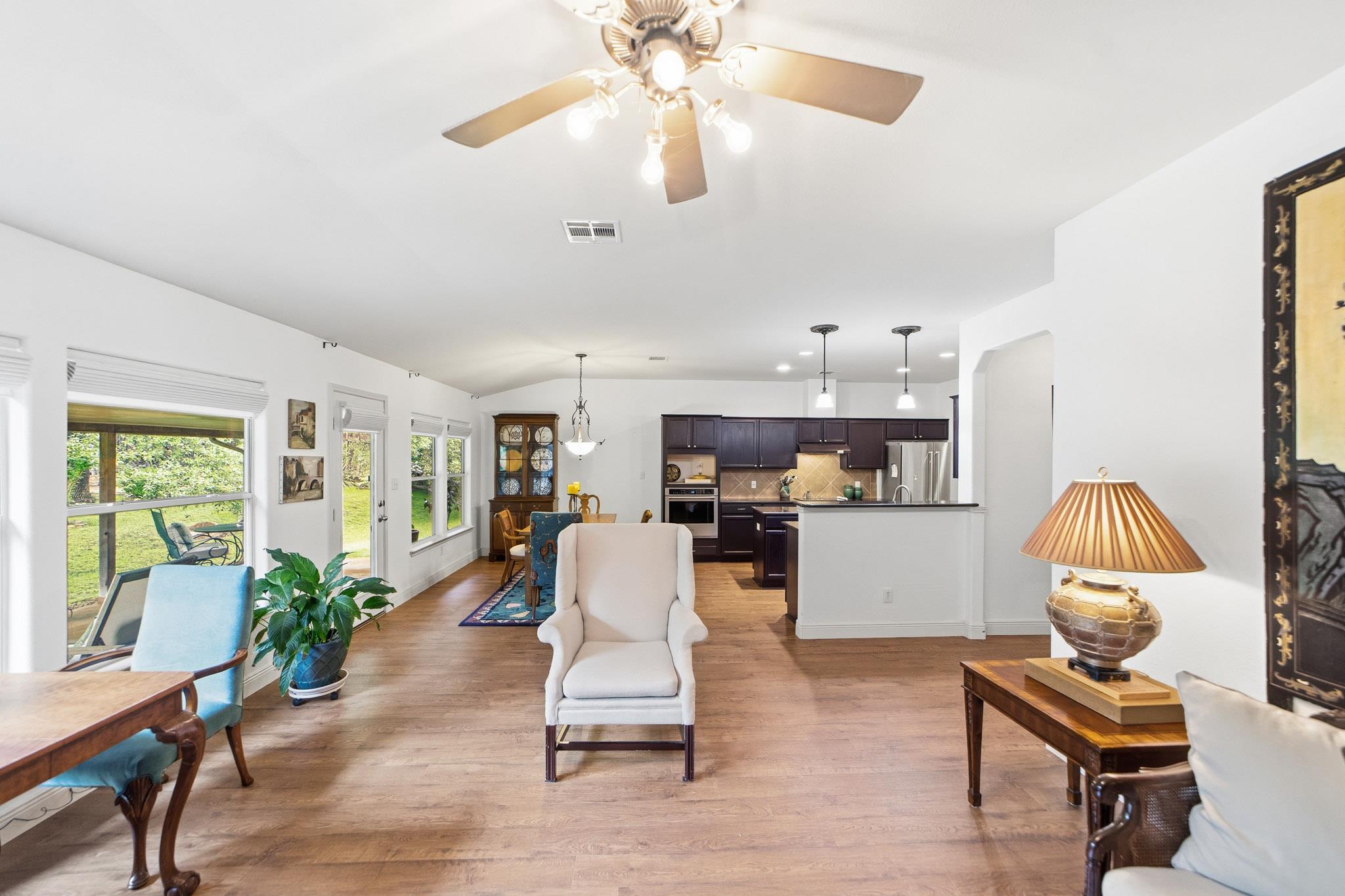 2602 Warren Cv, Lago Vista, TX 78645