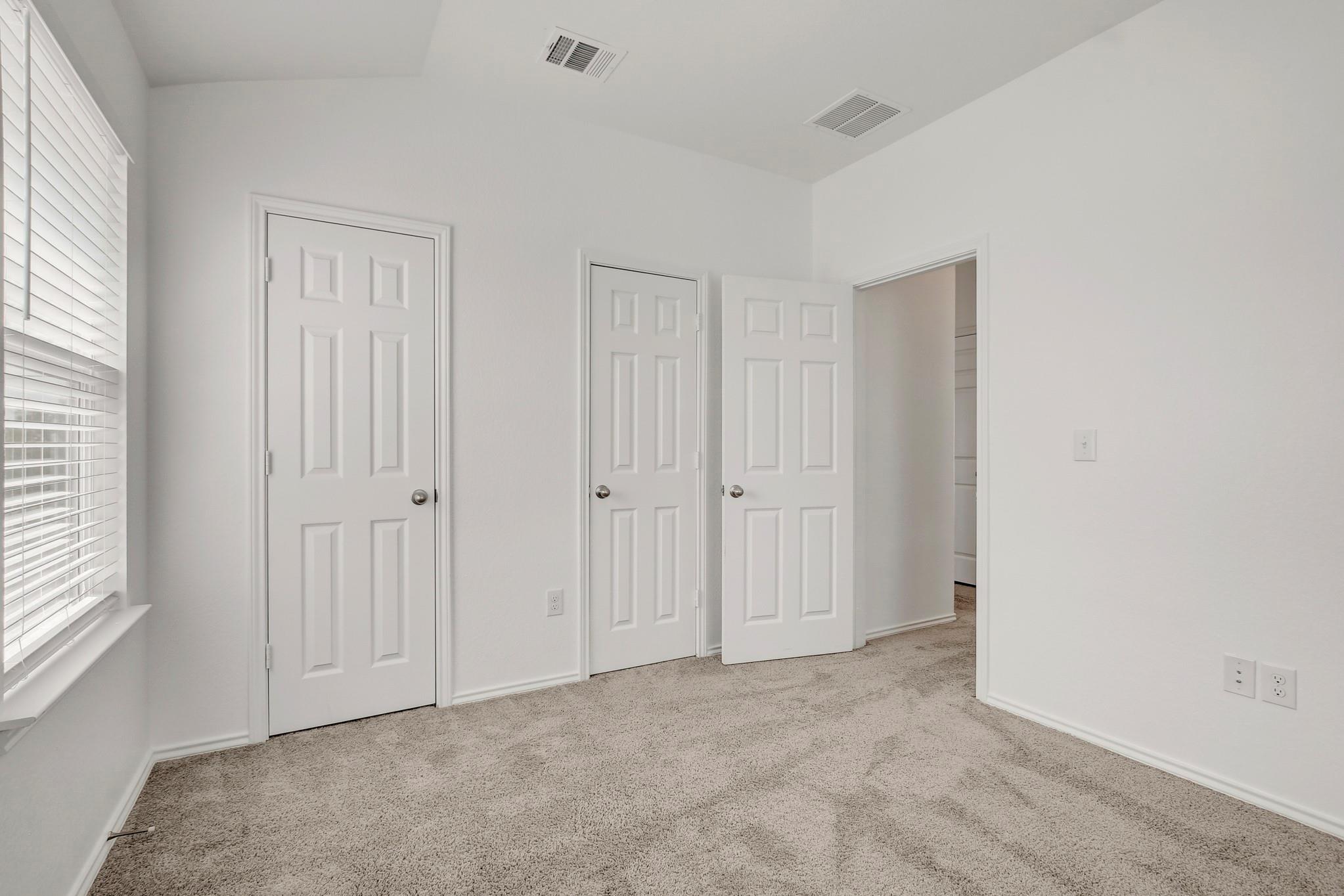 6512 Wagon Spring St, Del Valle, TX 78617