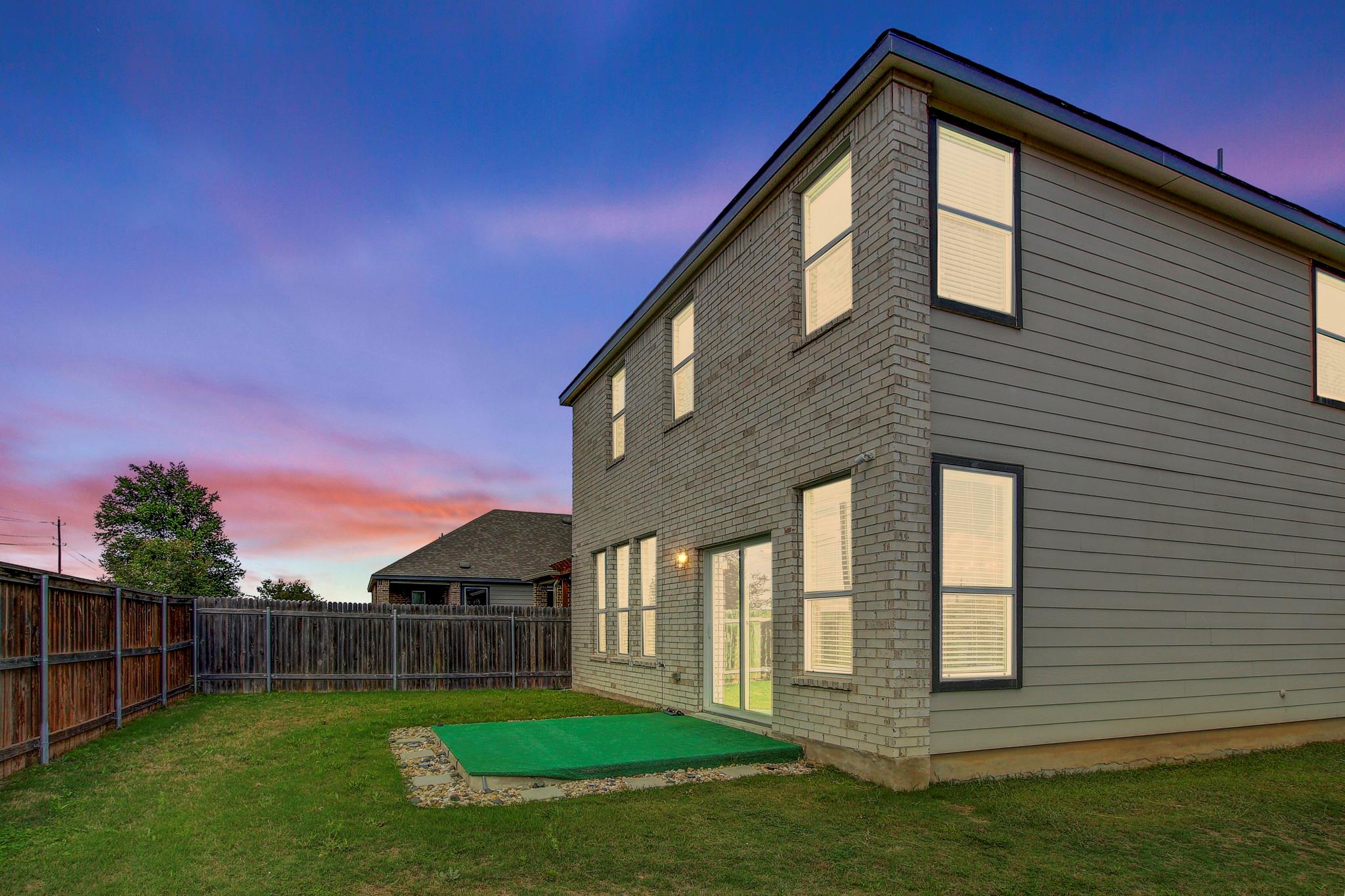 6512 Wagon Spring St, Del Valle, TX 78617