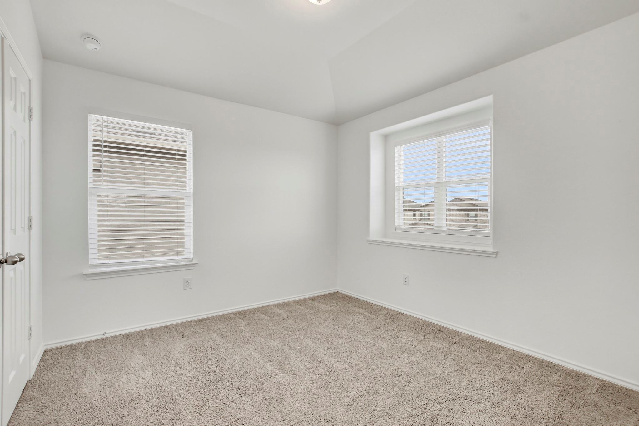 6512 Wagon Spring St, Del Valle, TX 78617