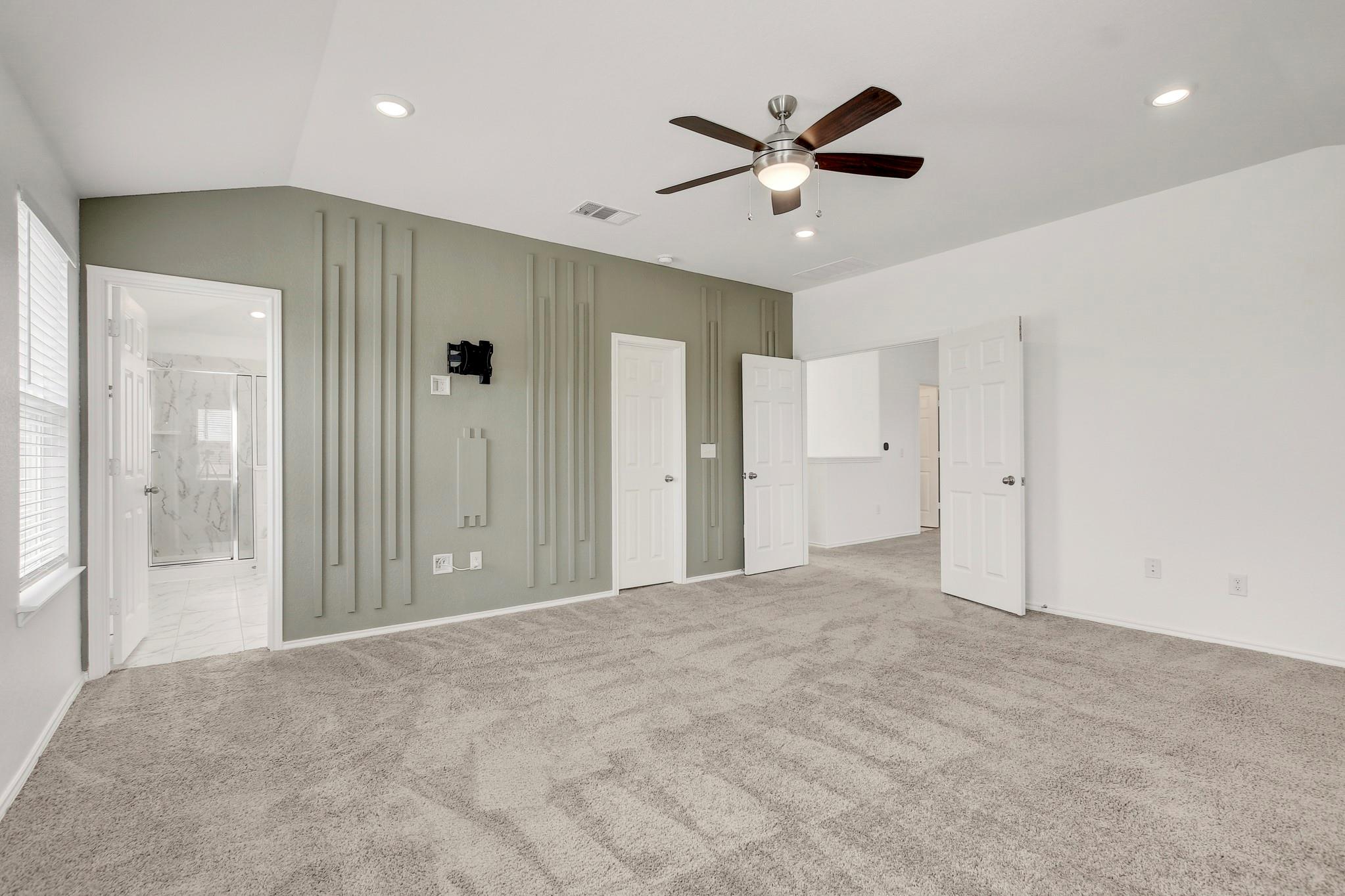 6512 Wagon Spring St, Del Valle, TX 78617