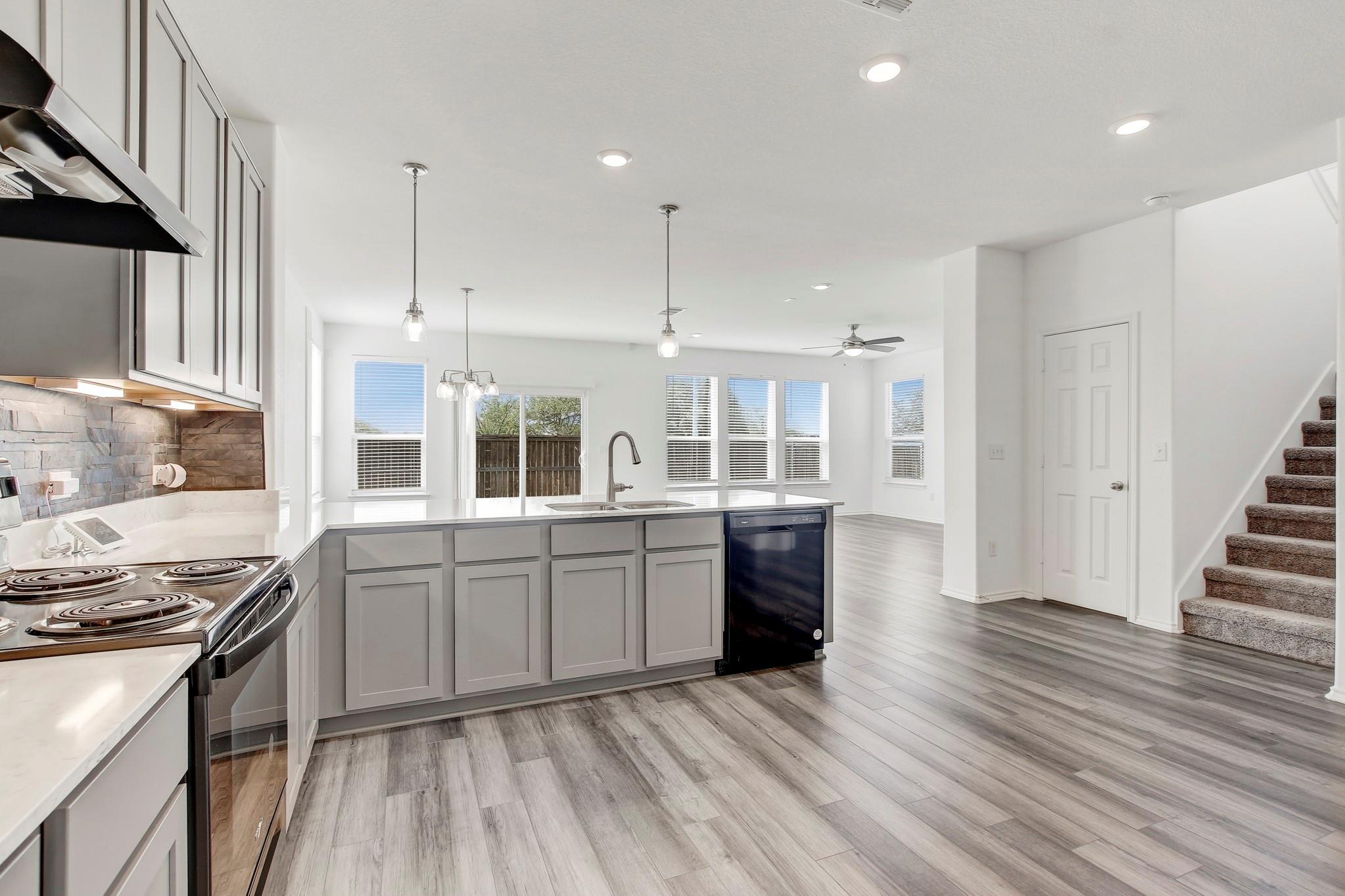 6512 Wagon Spring St, Del Valle, TX 78617