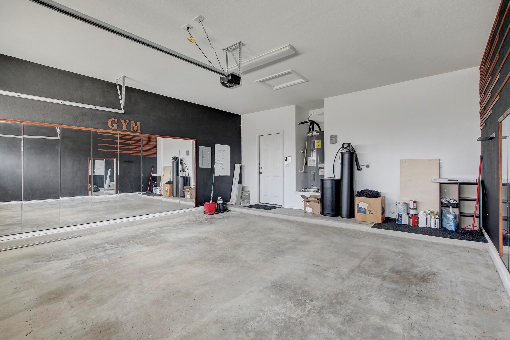 6512 Wagon Spring St, Del Valle, TX 78617